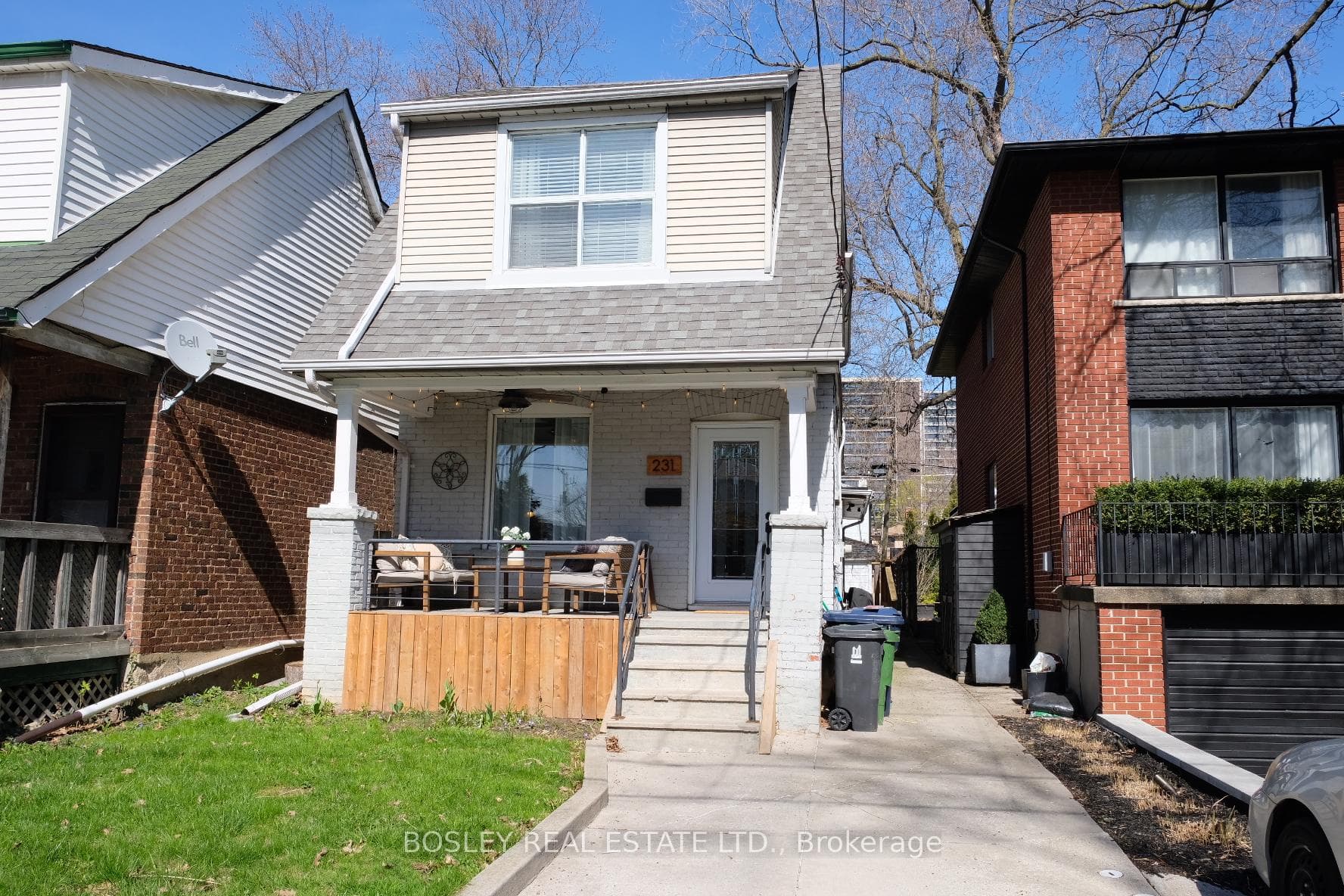 231 Chisholm Avenue, Danforth / East York, ON M4C 4V9 - Photo 1