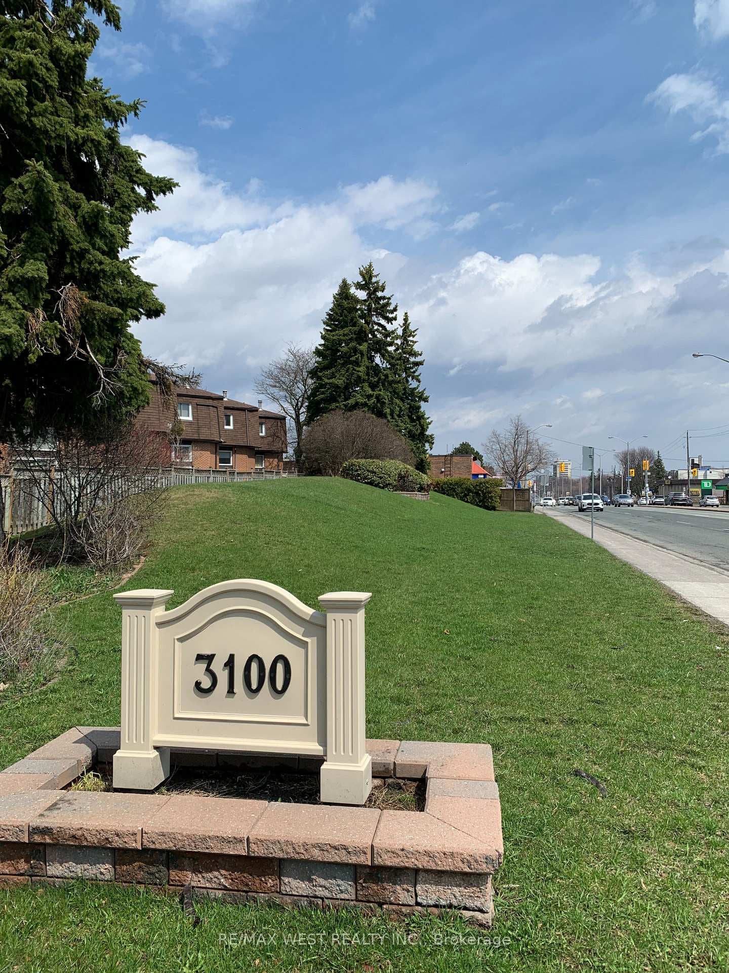 3100 Kingston Road Unit 14, Scarborough Town Centre, ON M1M 3T4 - Photo 1