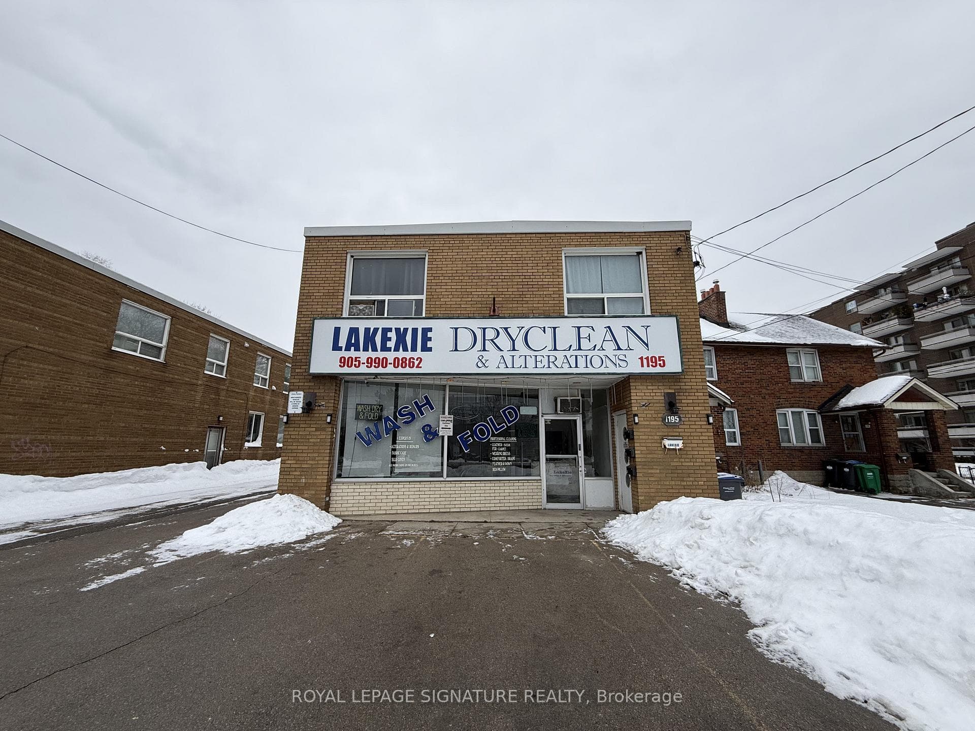 1195 Lakeshore Road, Mississauga, ON L5E 1G1 - Photo 1