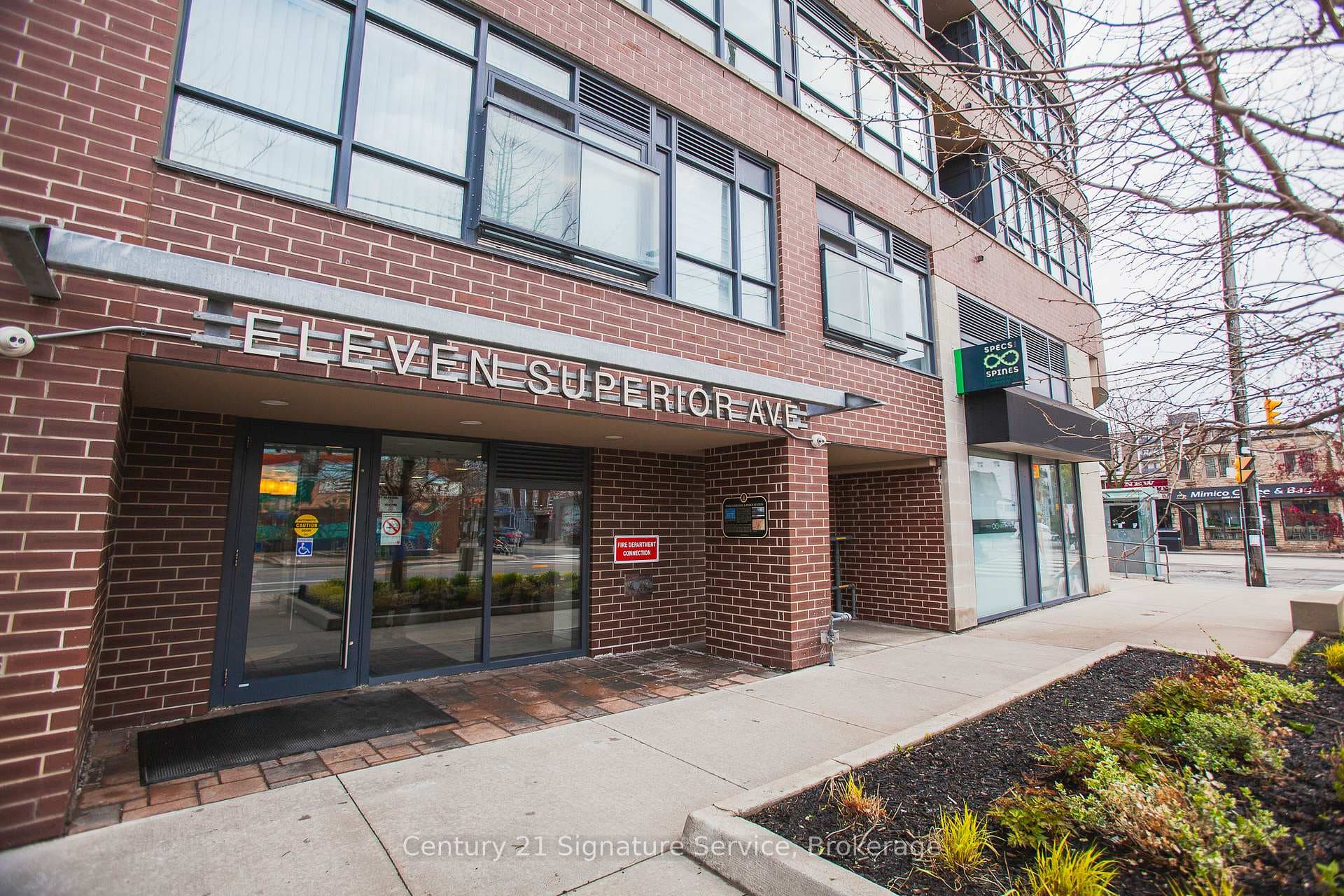 11 Superior Avenue Unit 101, Toronto W06