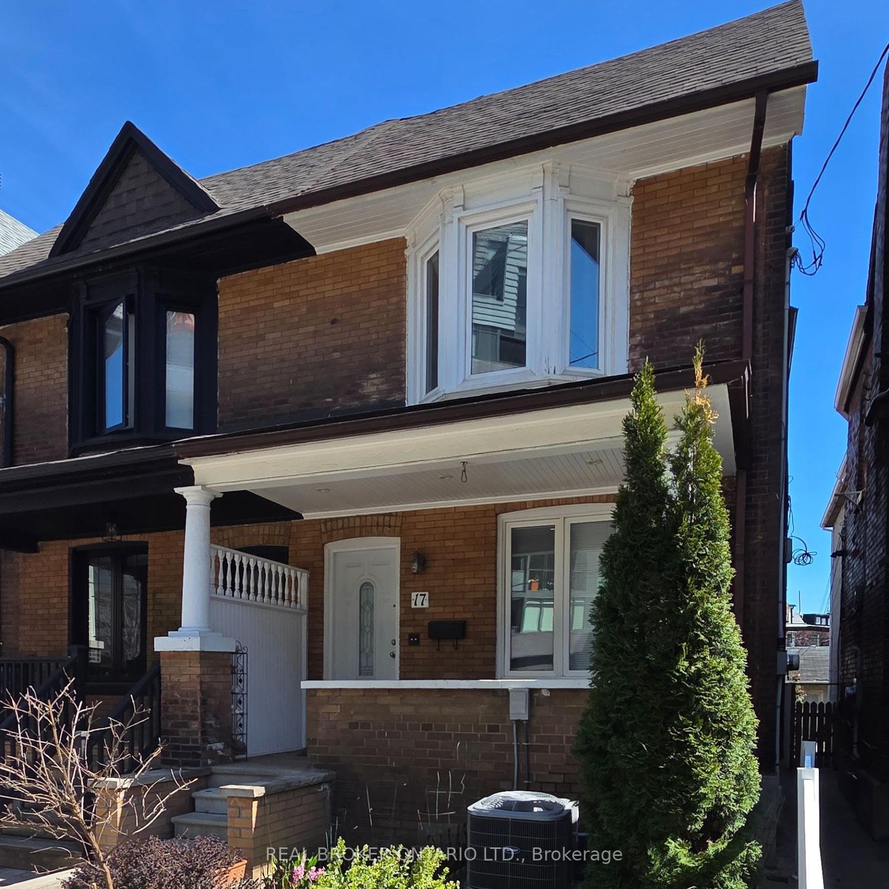 17 Howard Park Avenue, High Park / Junction / Roncesvalles, ON M6R 1V3 - Photo 1