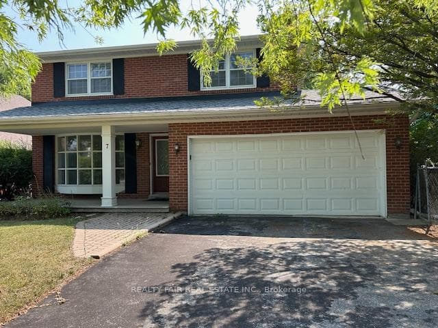 7 Whitehorn Crescent, Toronto C15