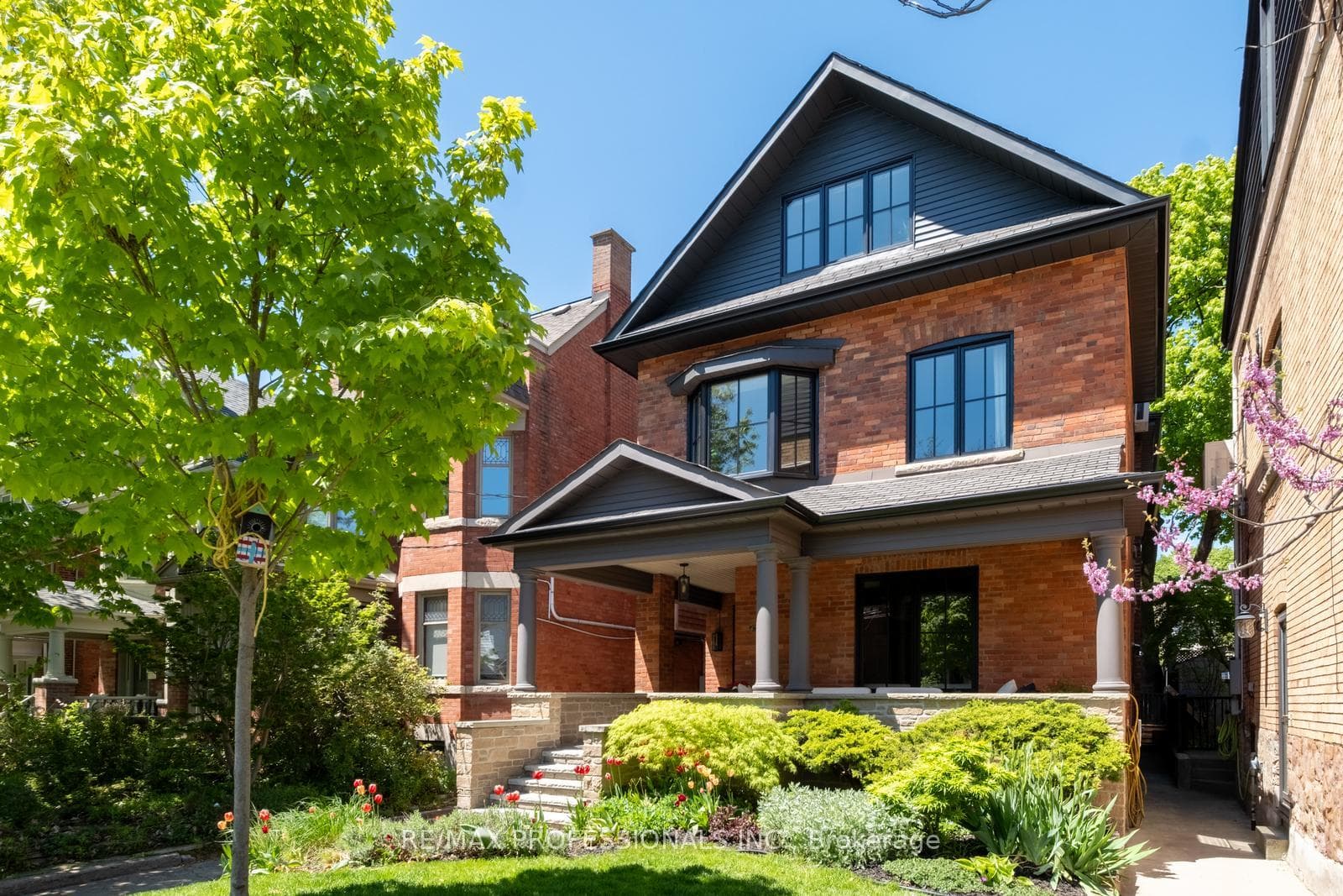 286 Wright Avenue, Toronto W01