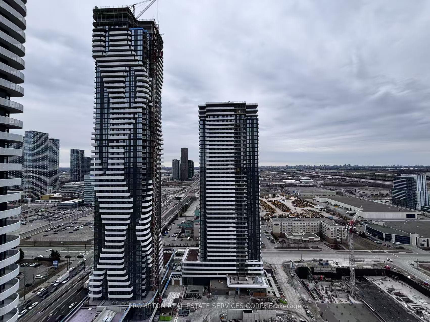 195 Commerce Street Unit 3517, Vaughan, ON L4K 0P9 - Photo 1