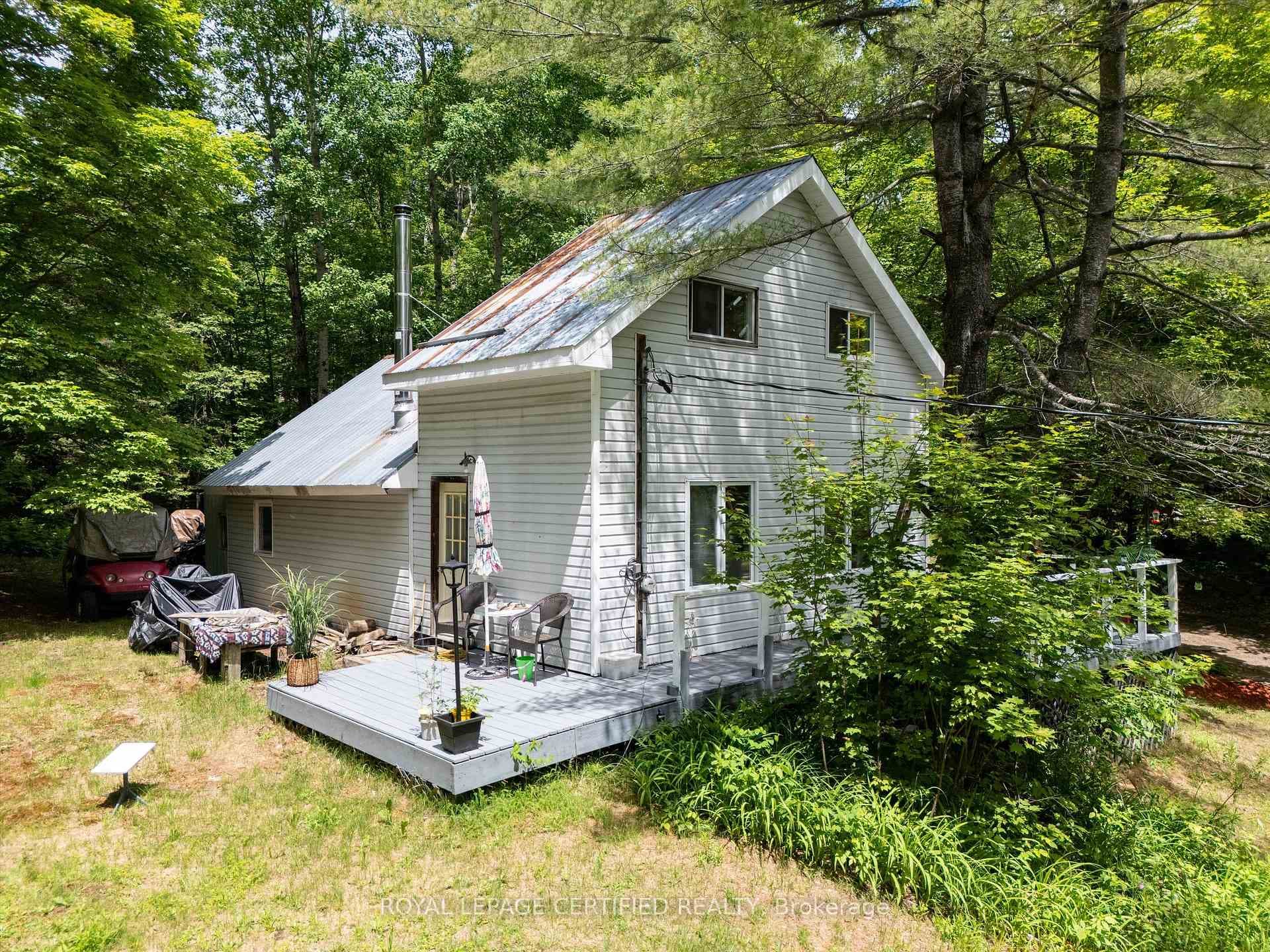 240 Britannia Road, Huntsville, ON P1H 2J3 - Photo 1