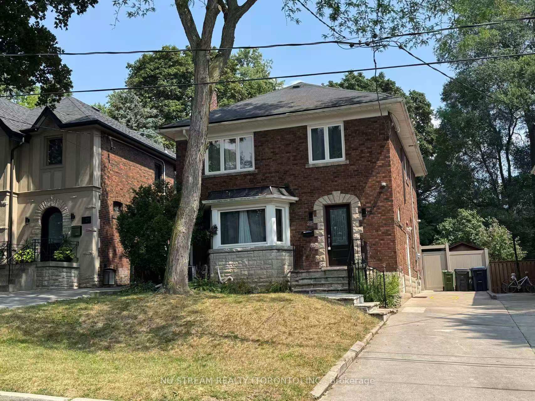 25 Duncannon Drive, Forest Hill / Deer Park, ON M5P 2L9 - Photo 1