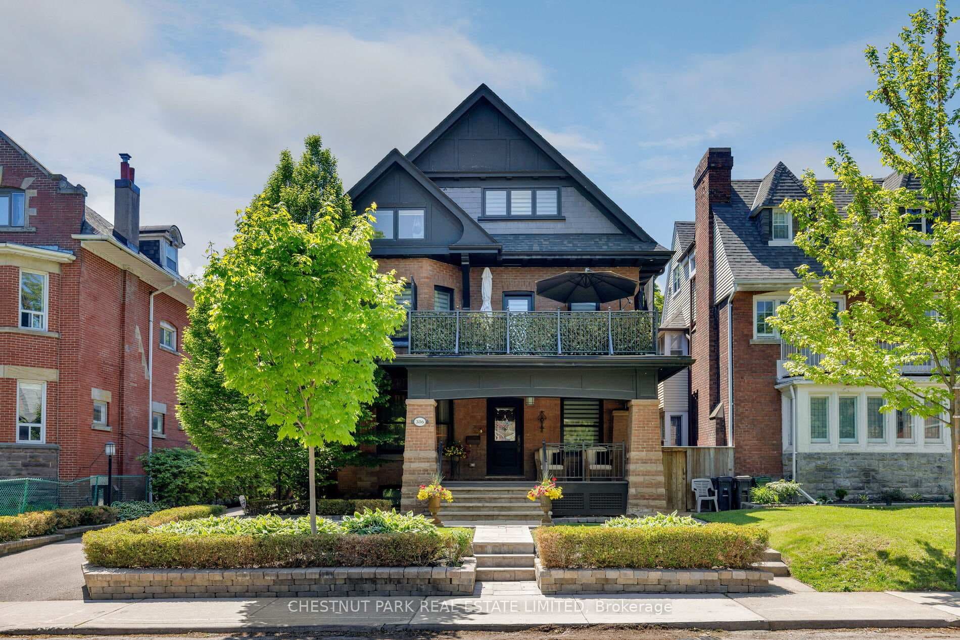 386 Palmerston Boulevard, Downtown Toronto / Waterfront, ON M6G 2N6 - Photo 1