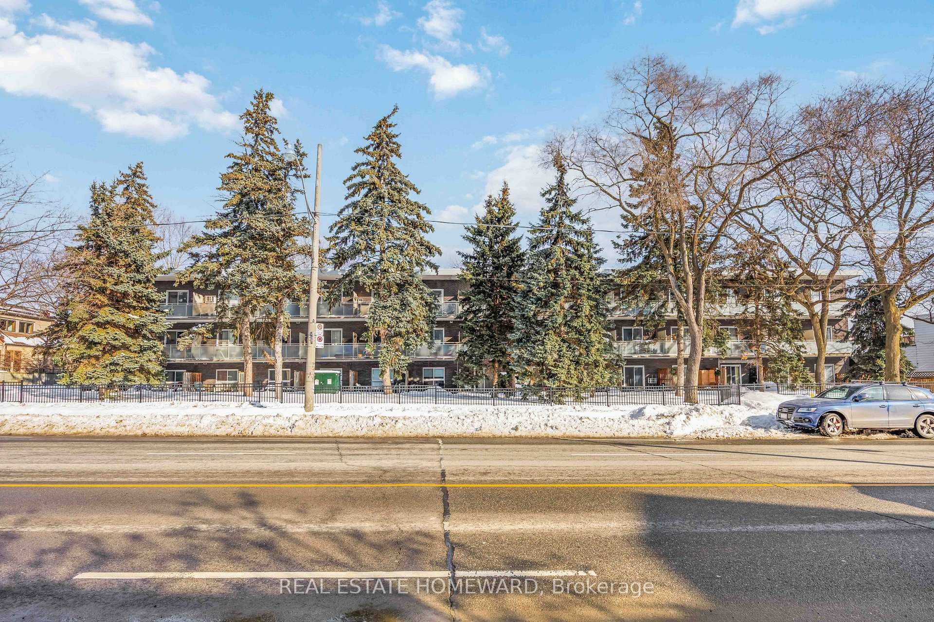 123 Woodbine Avenue Unit 207, The Beaches / Upper Beaches, ON M4L 3V8 - Photo 1