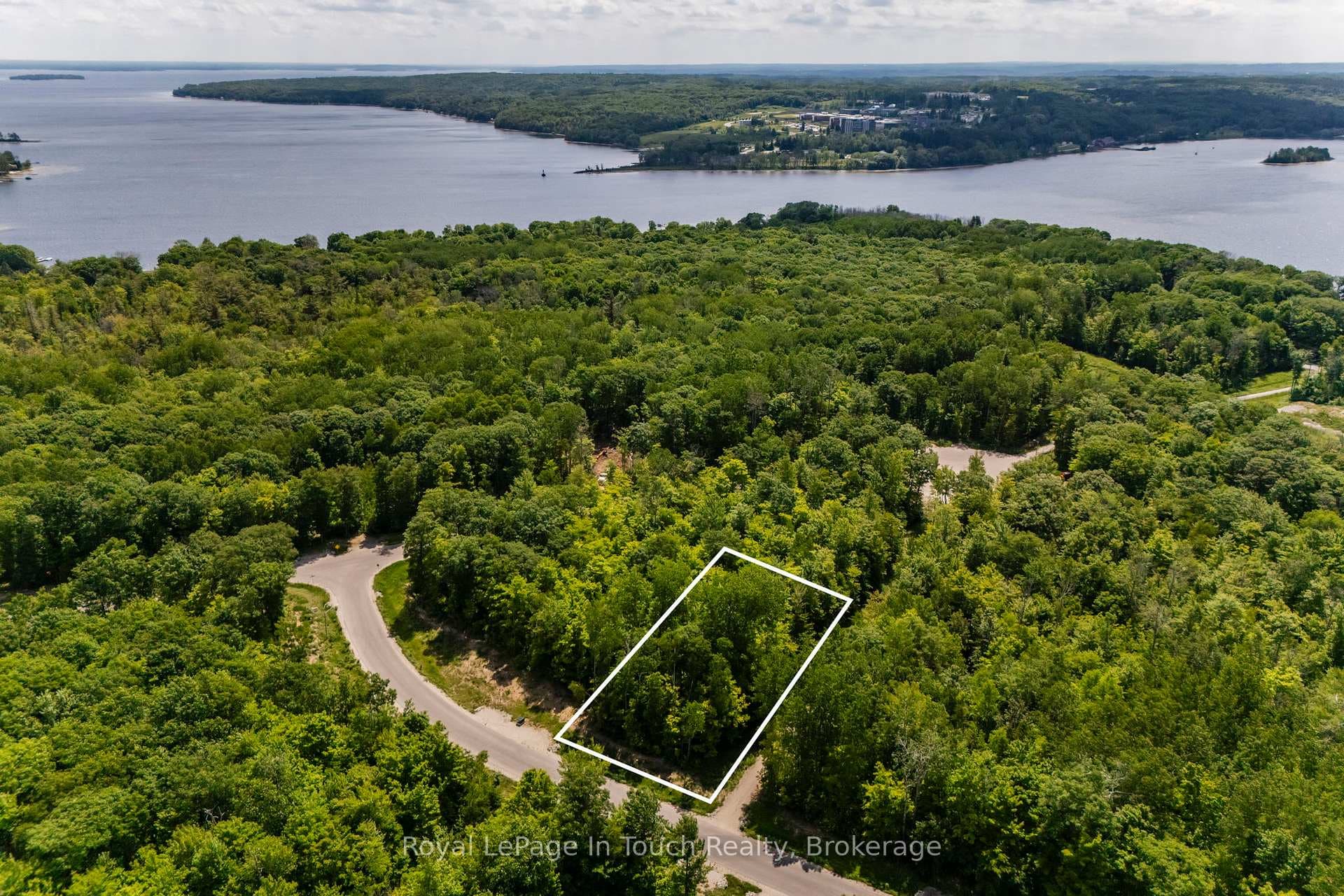 Lot 41 Explorers Landing, Tiny