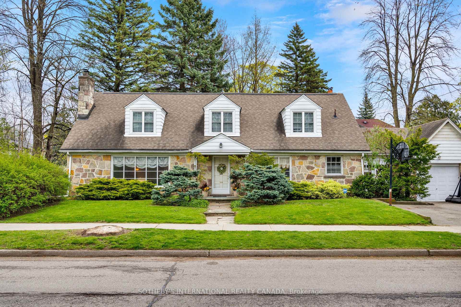 103 Willingdon Boulevard, Toronto W08