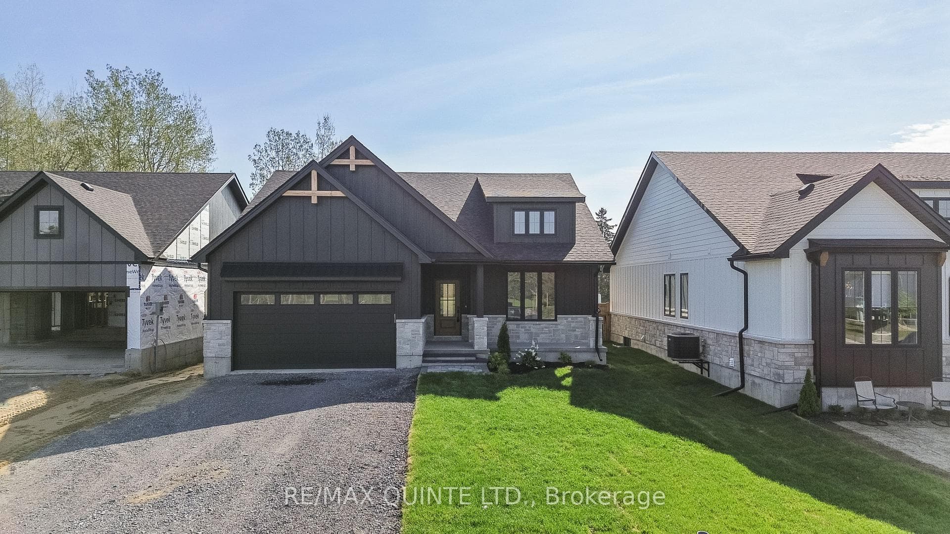 8 Deerview Drive, Quinte West, ON K8V 0L8 - Photo 1