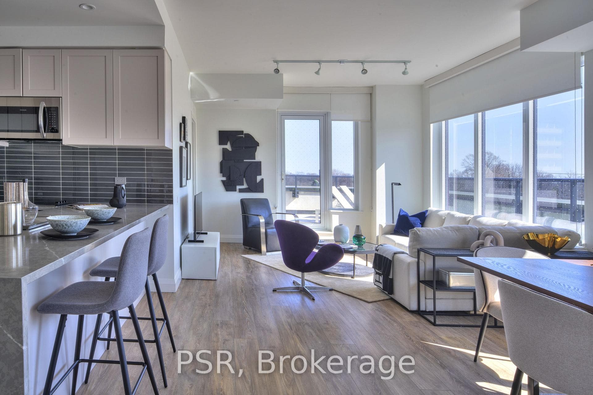 71 Redpath Avenue Unit 402, Leaside / Davisville, ON M4S 0E1 - Photo 1