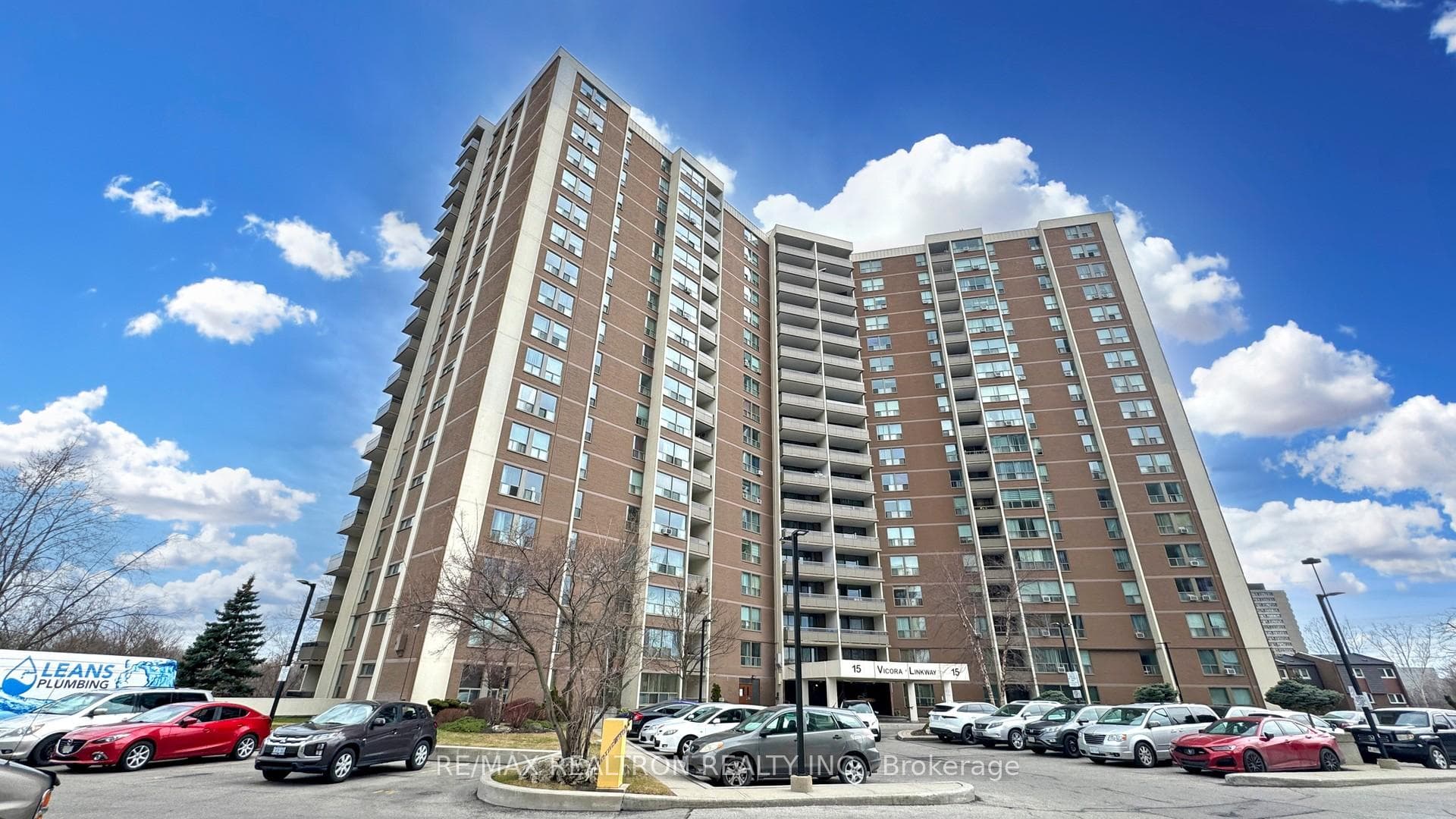 15 Vicora Linkway N/A Unit 903, Flemingdon Park / Don Mills, ON M3C 1A8 - Photo 1