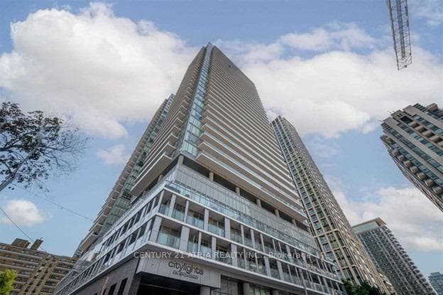 99 Broadway Avenue Unit 1806 NT, Leaside / Davisville, ON M4P 0E3 - Photo 1