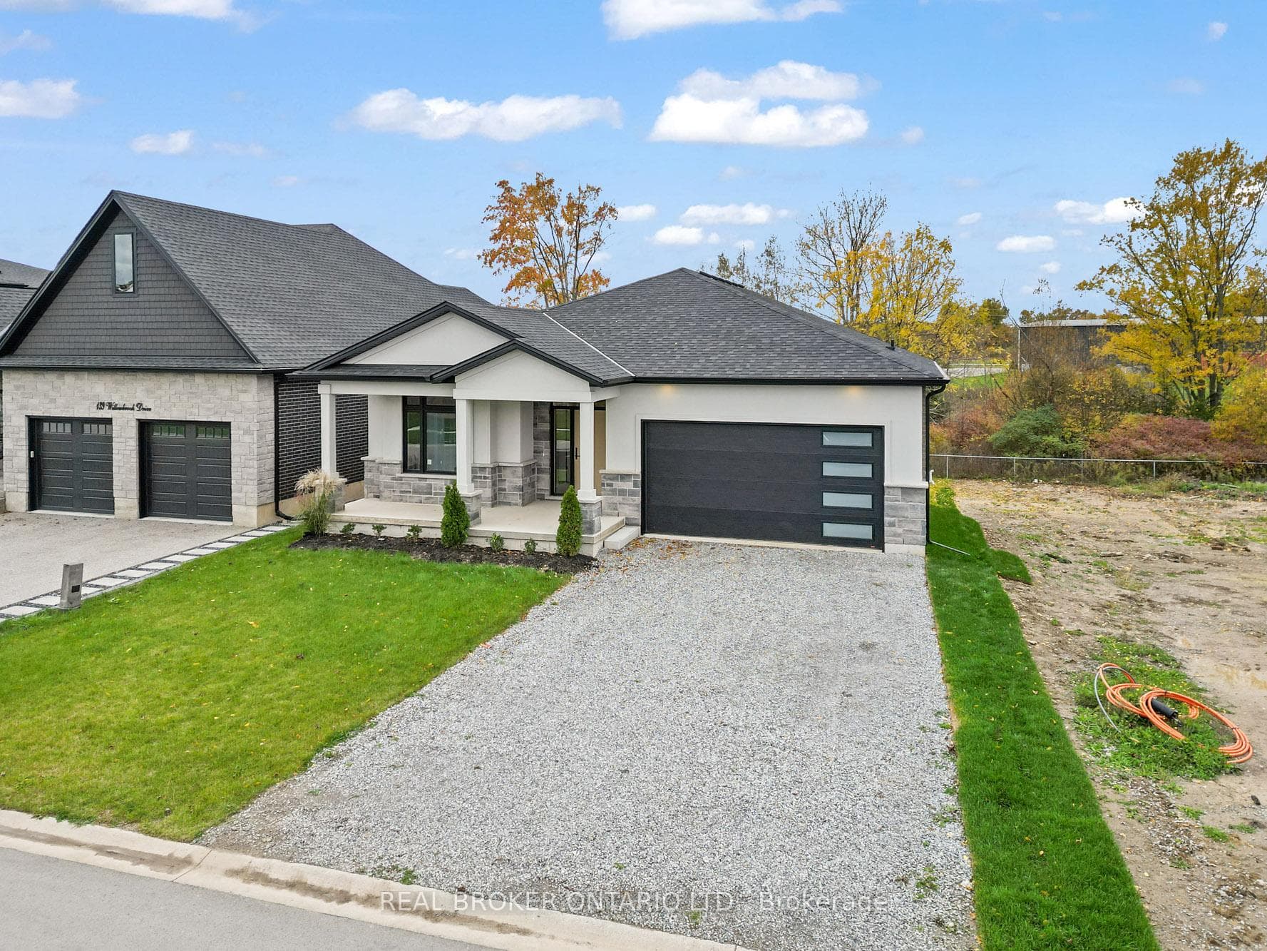 149 Willowbrook Drive, Welland, ON L3C 0G2 - Photo 1