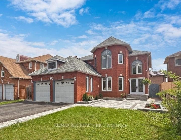 26 Brownridge Court, Brampton, ON L6W 4L4 - Photo 1