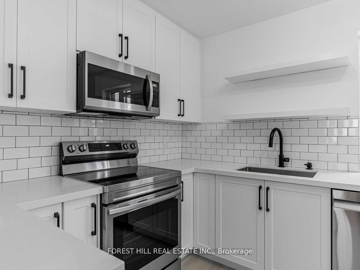 80 Belgravia Avenue Unit A, York / Weston, ON M6E 2M5 - Photo 1