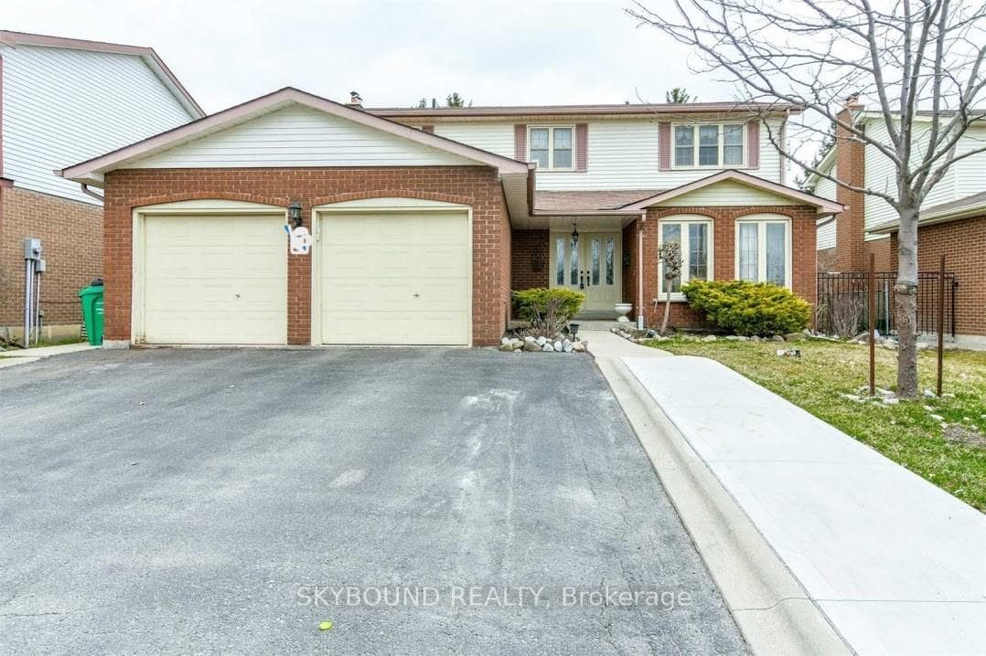 7 Mackay Street Unit Upper, Brampton, ON L6S 2Z9 - Photo 1