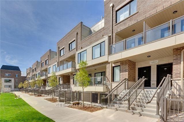 8 Drummond Street Unit 421, Liberty Village / Parkdale / South Parkdale, ON M8V 1Y8 - Photo 1