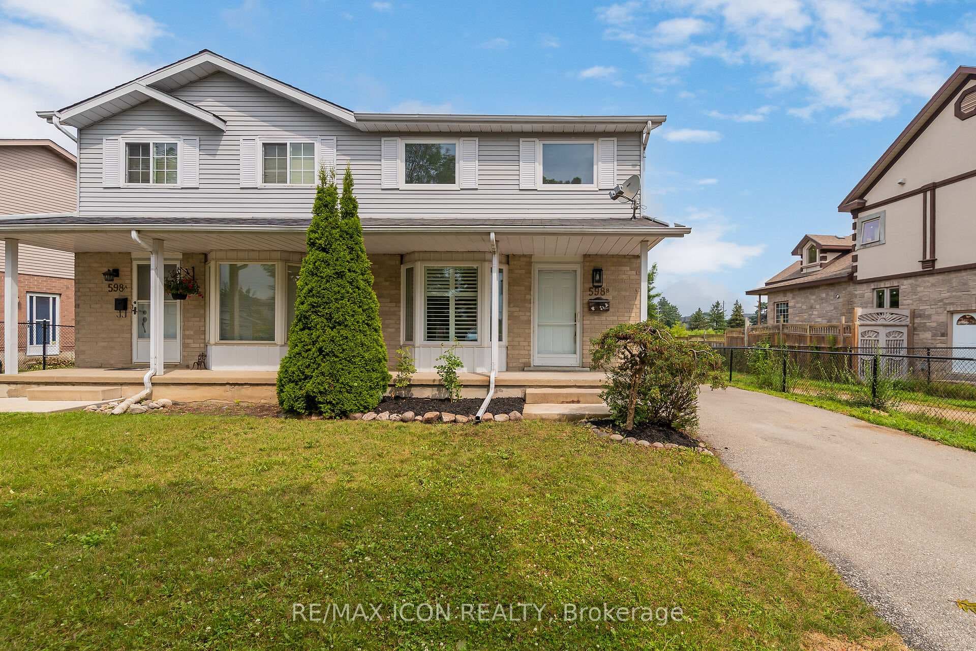 598 Royal Beech Drive Unit B, Waterloo, ON N2T 2K3 - Photo 1