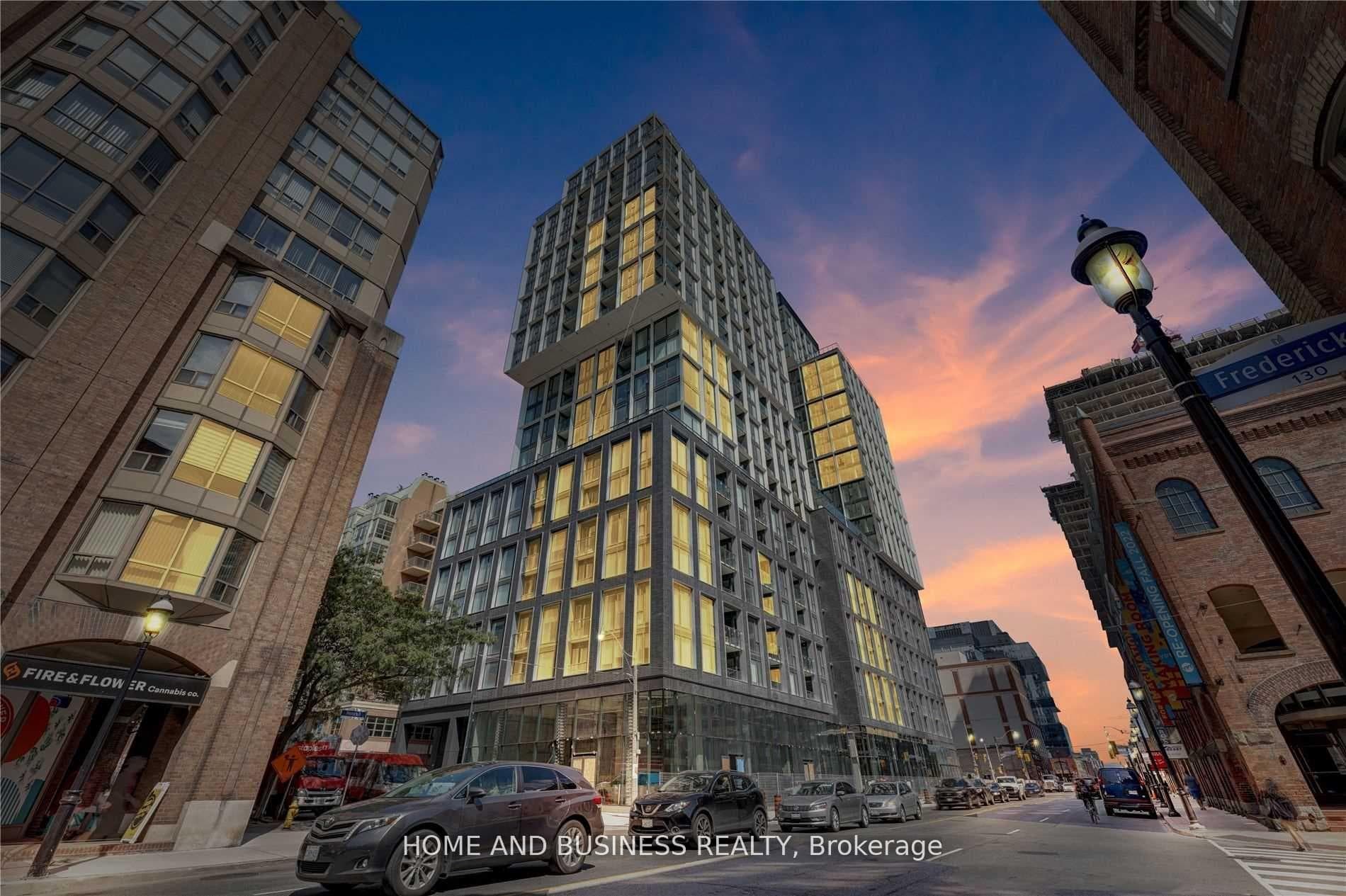 158 Front Street Unit 213, Regent Park / Cabbagetown / St. James Town, ON M5A 1E5 - Photo 1