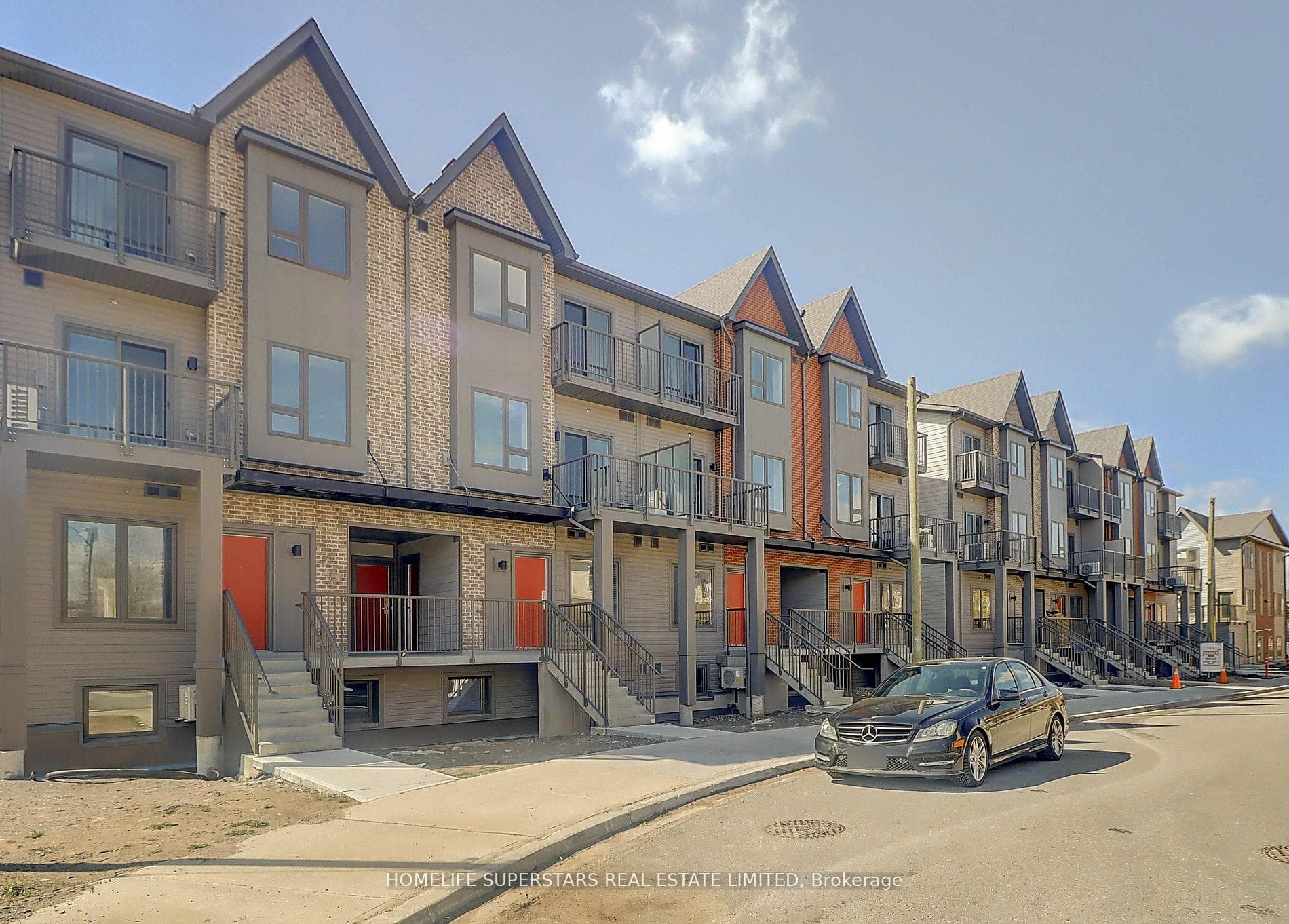 2635 William Jackson Drive Unit 1309, Pickering, ON L1X 0L6 - Photo 1