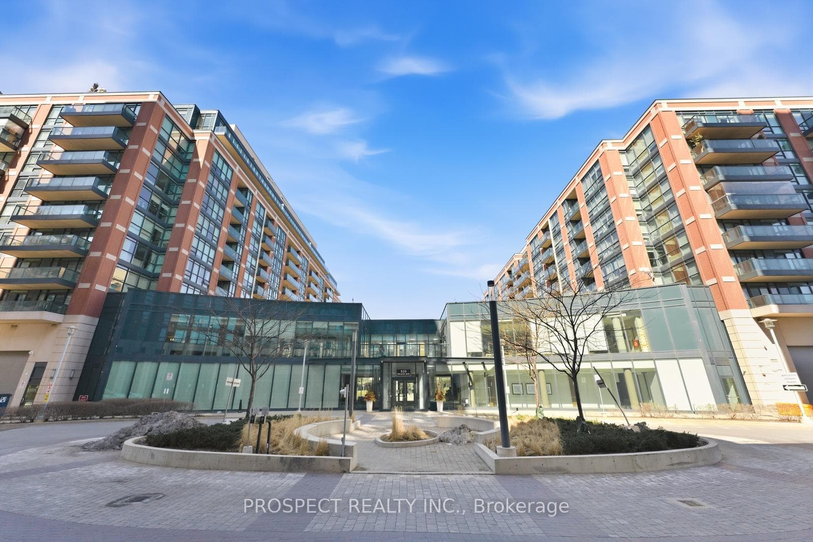 525 Wilson Avenue Unit 129, North York (Bathurst Manor / Clanton Park), ON M3H 0A7 - Photo 1