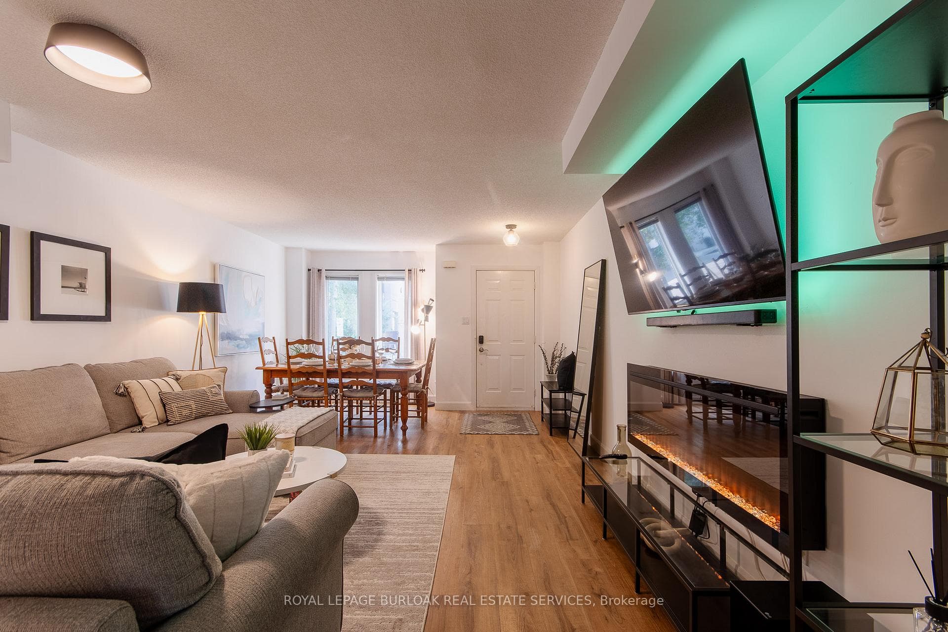 7 Trent Avenue, The Beaches / Upper Beaches, ON M4C 5C6 - Photo 1