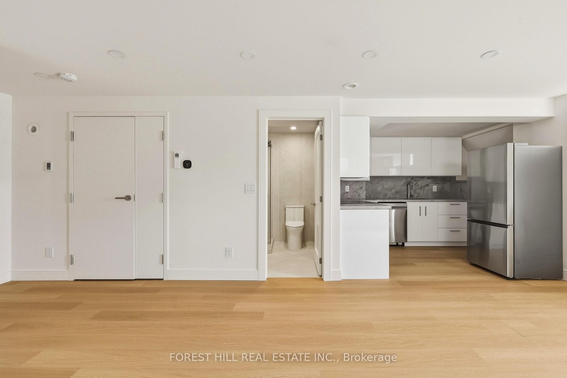 250 HALLAM Street Unit Lower, Bloor West Village / Swansea, ON M6H 1Y1 - Photo 1