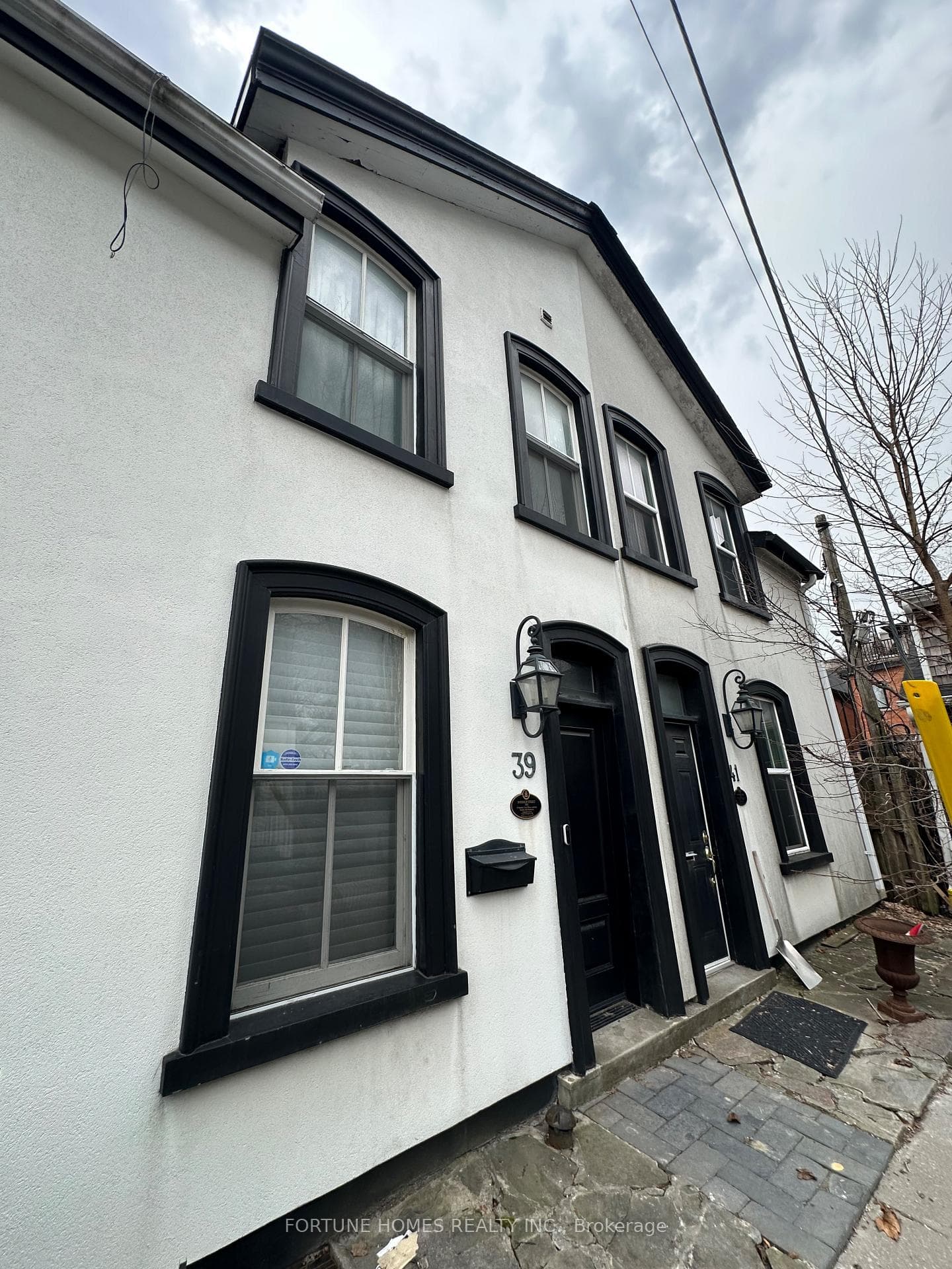 39 Bishop Street, Toronto C02
