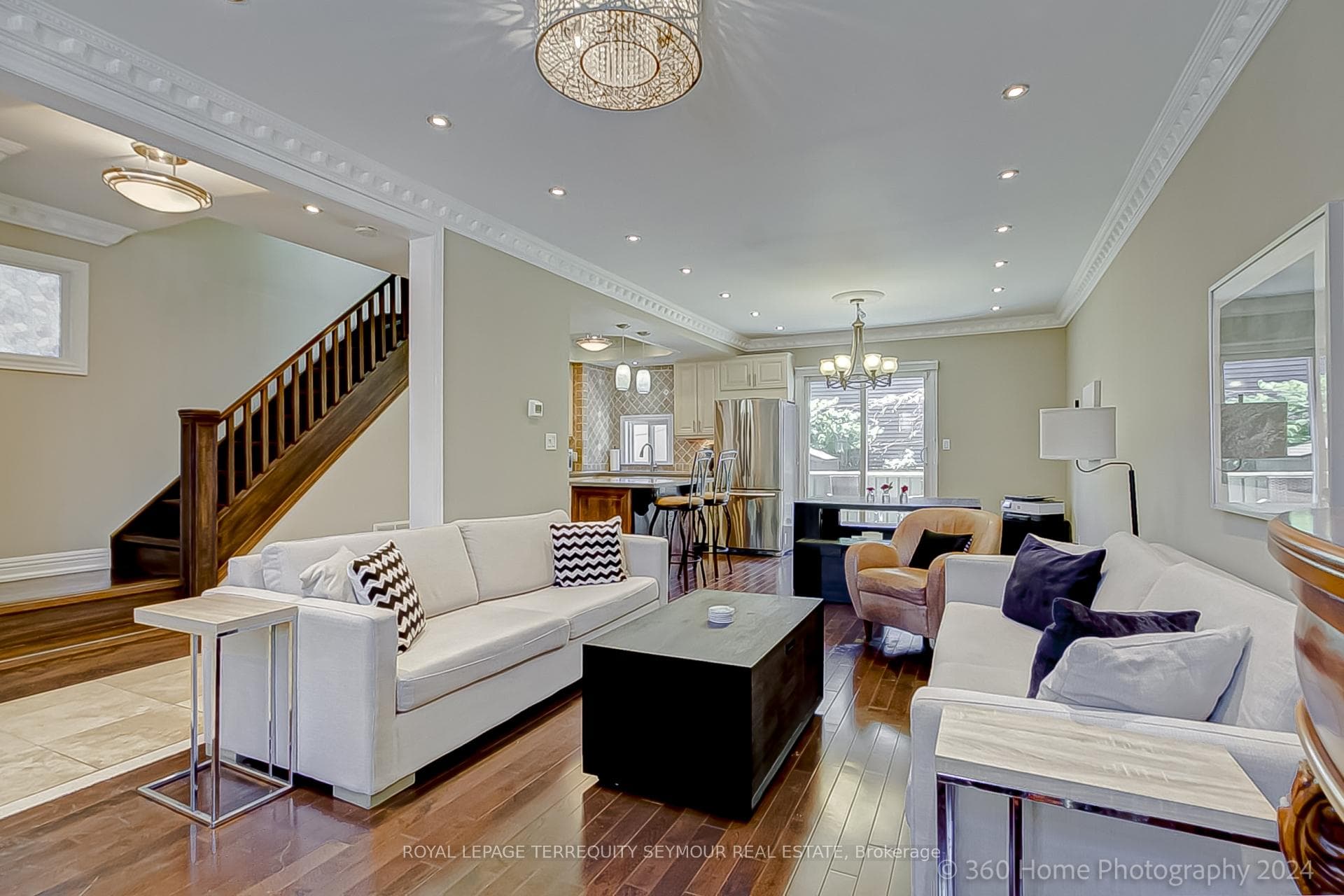 340 Jones Avenue, Riverdale / Leslieville, ON M4J 3G3 - Photo 1