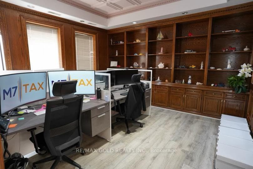 1775 Shawson Drive, Mississauga, ON L4W 1N8 - Photo 1