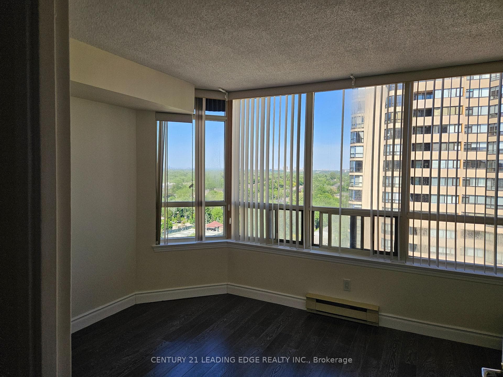 30 Greenfield Avenue Unit 1805, Toronto C14