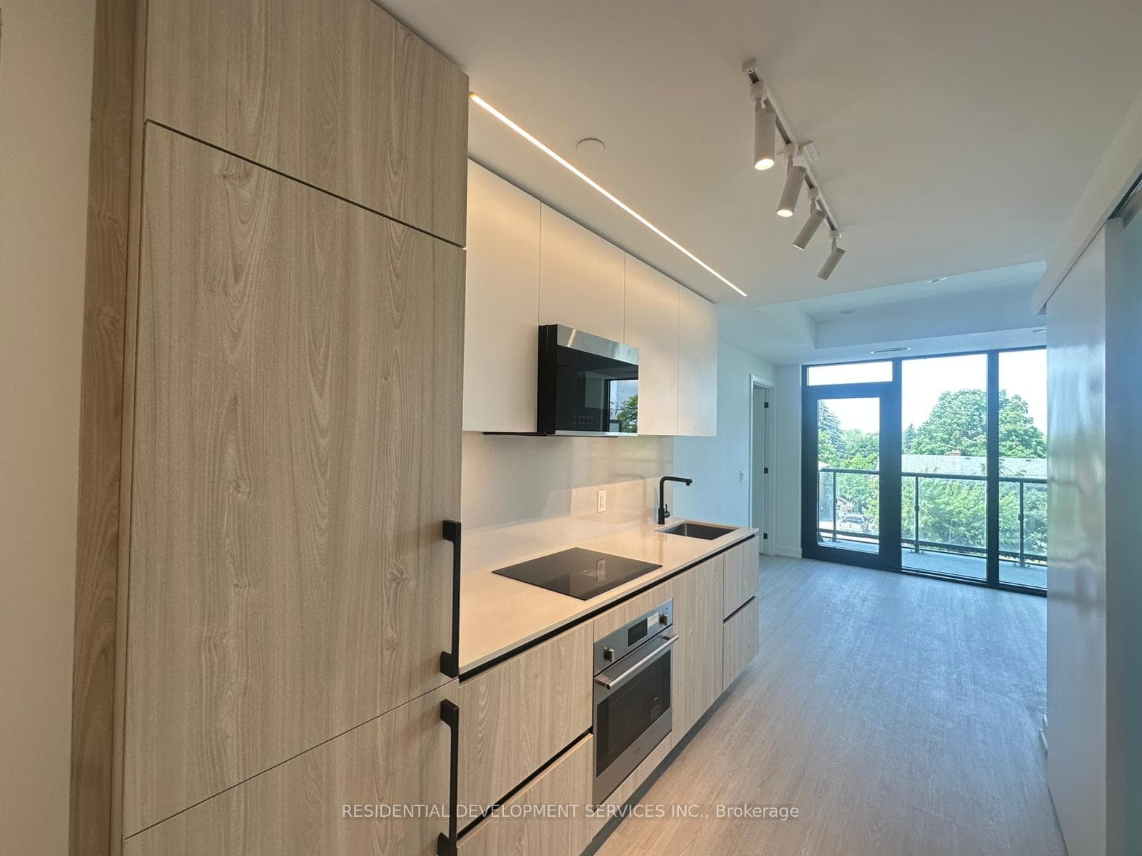 699 Sheppard Avenue Unit 321, Toronto C15