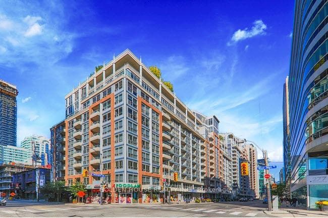 270 Wellington Street Unit 618, Toronto C01