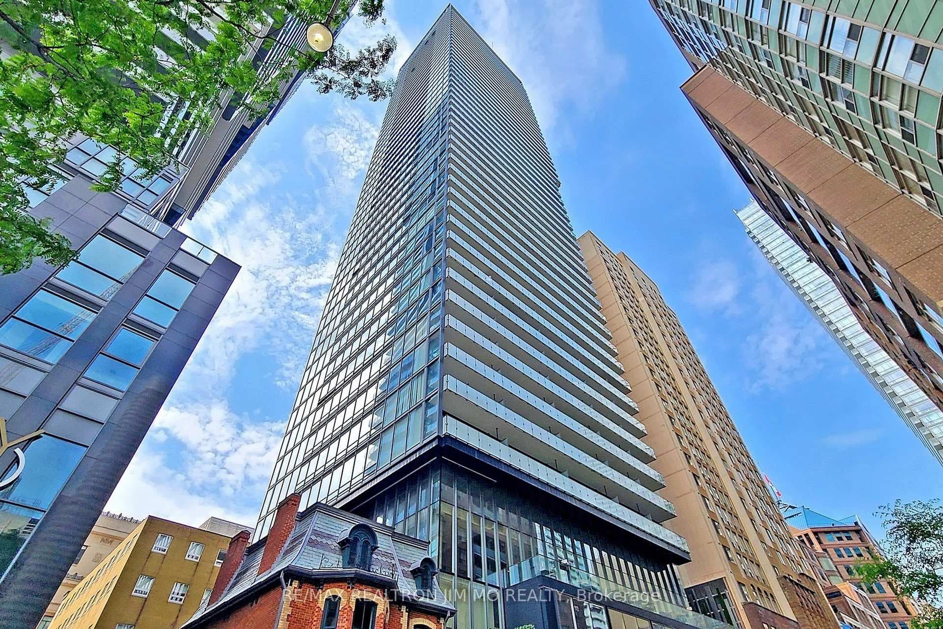 15 Grenville Street Unit 3503, Toronto C01
