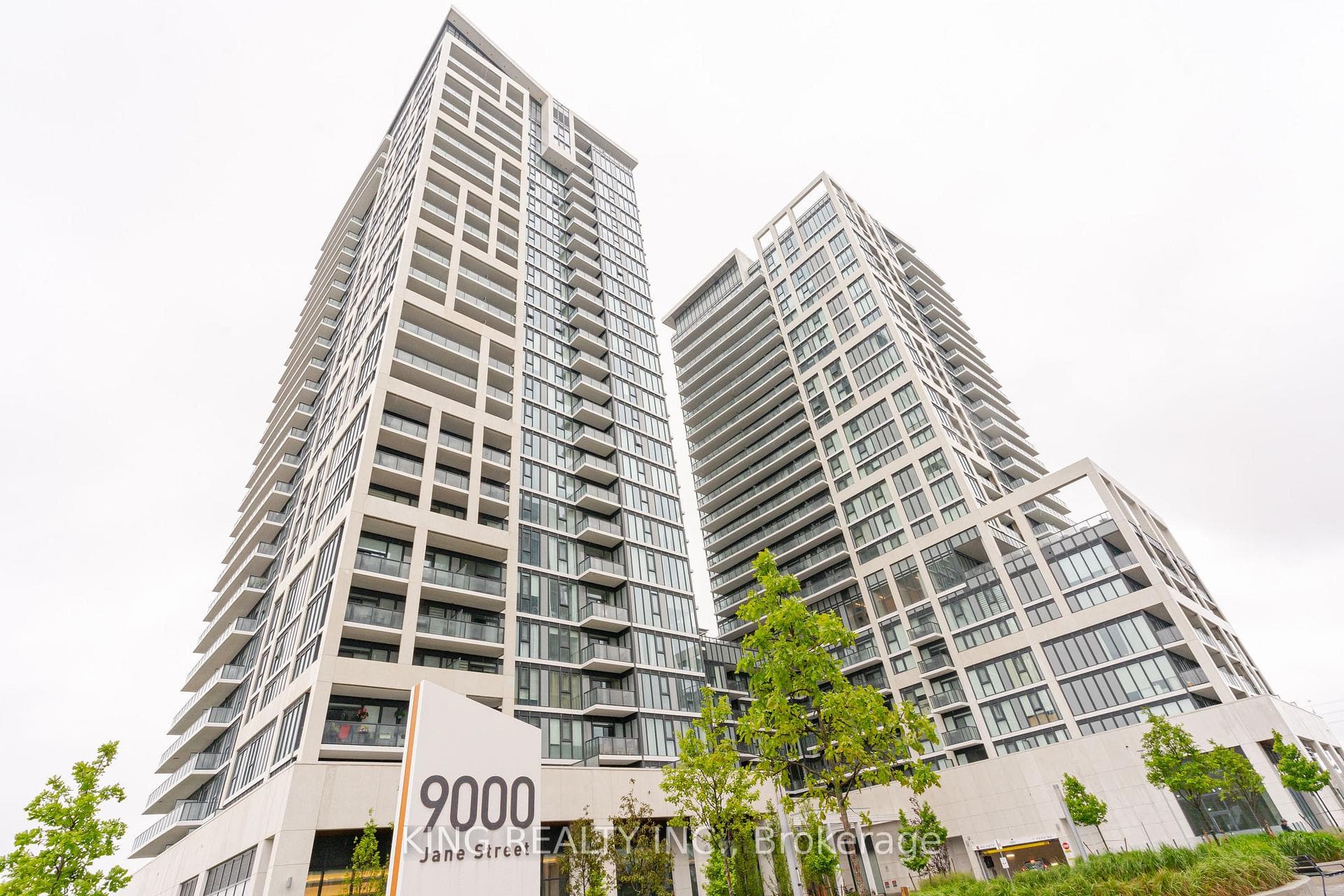9000 Jane Street Unit 819, Vaughan