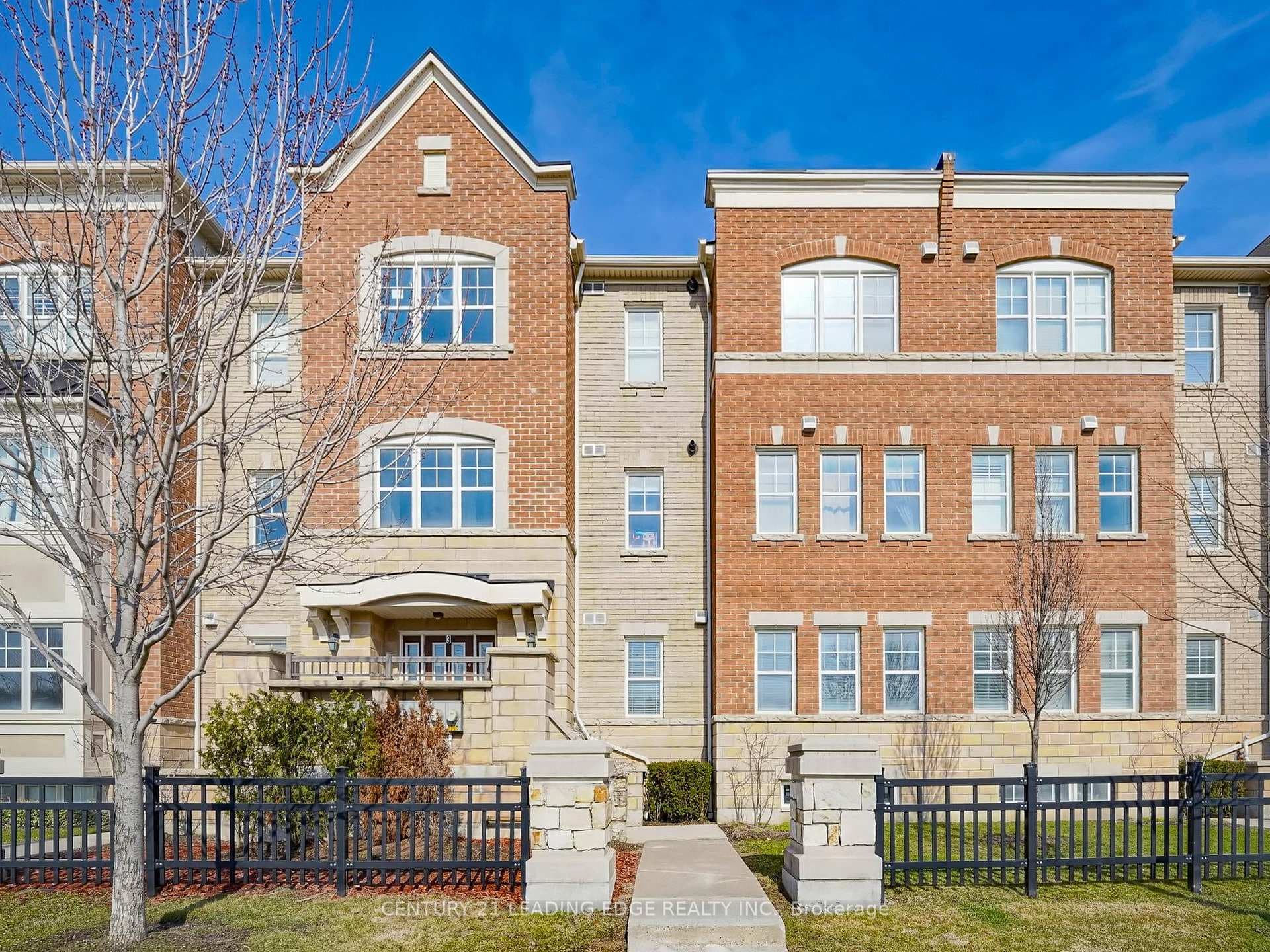 1725 Pure Springs Boulevard Unit 106, Pickering, ON L1X 0C4 - Photo 1