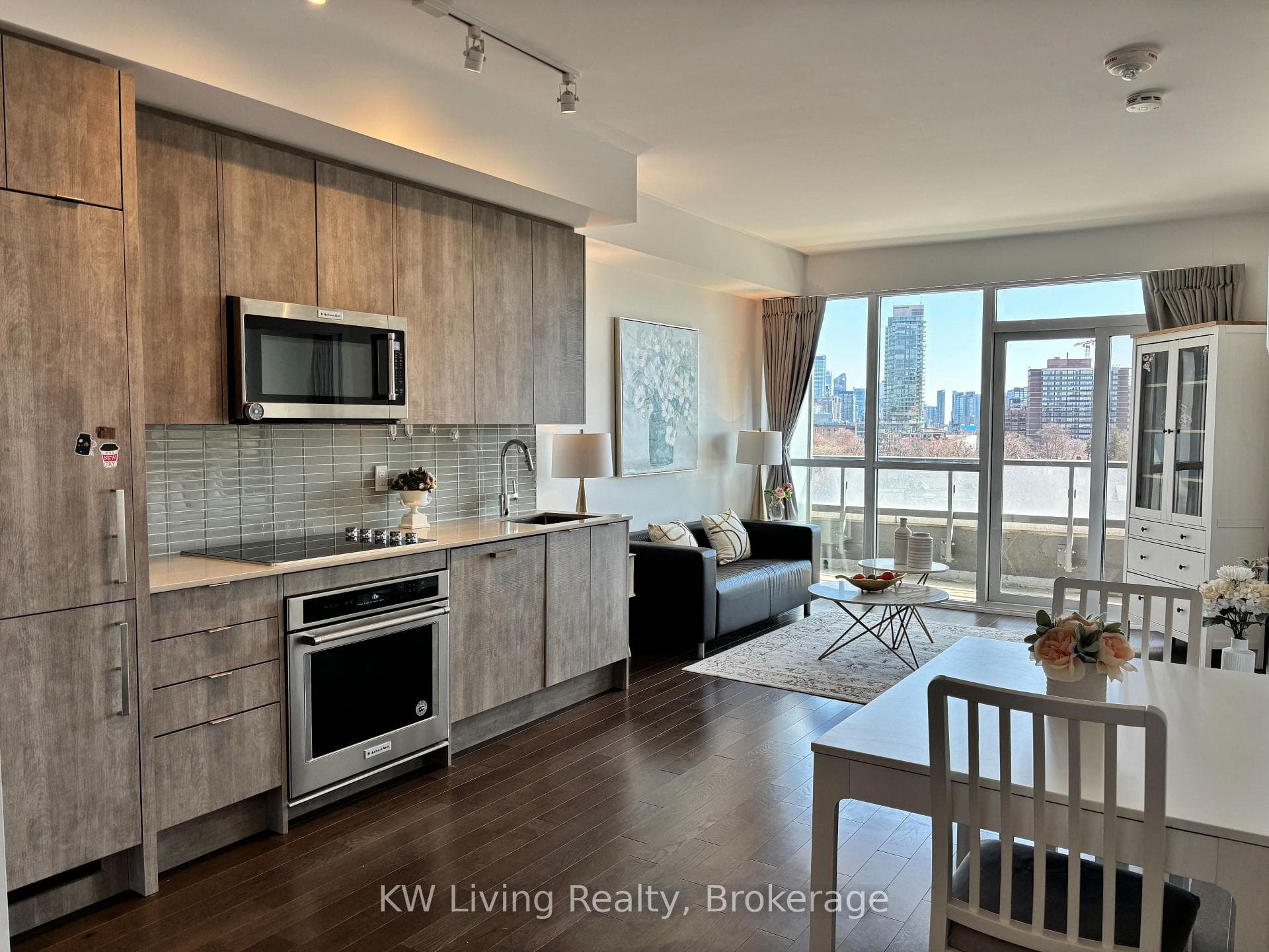 181 Bedford Road Unit 708, Annex / Yorkville / Summerhill, ON M5R 0C2 - Photo 1