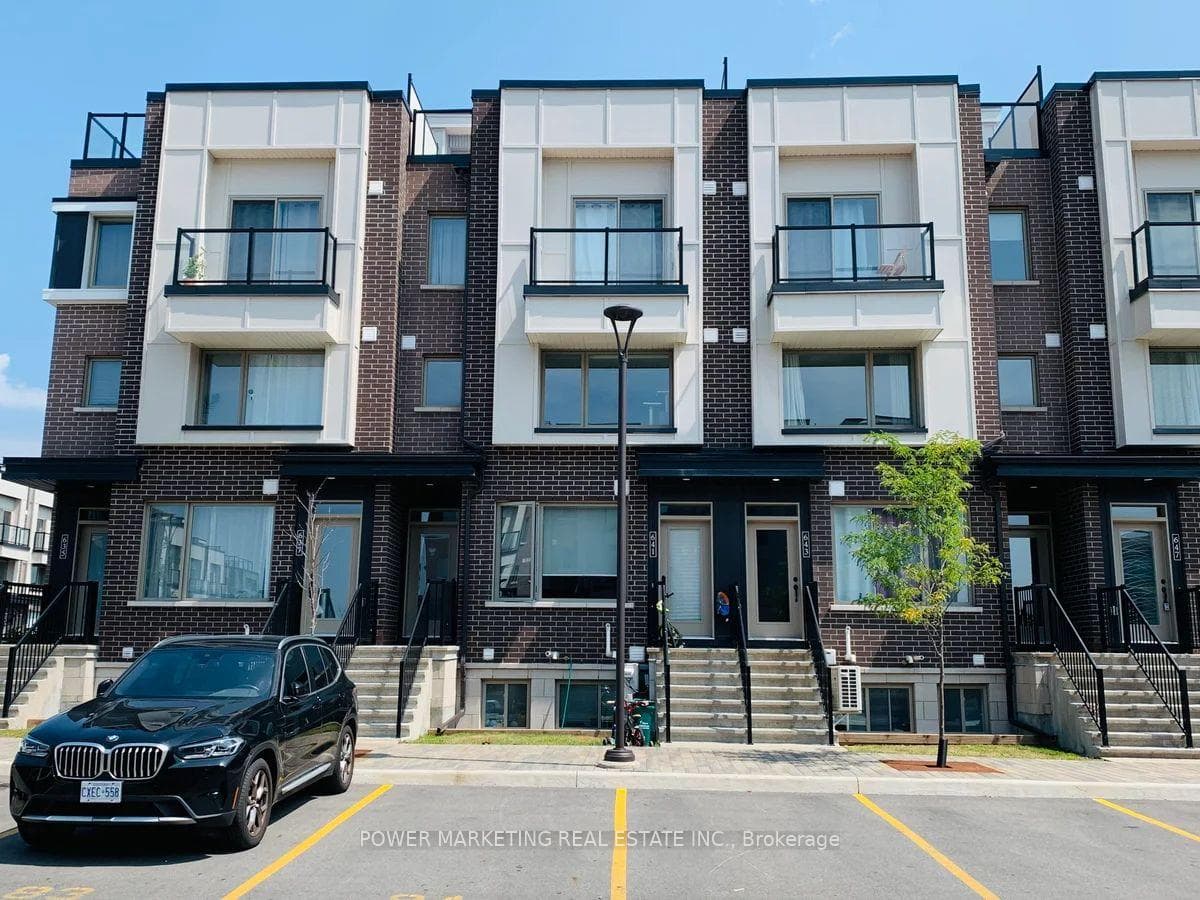 641 Makwa Private, Manor Park - Cardinal Glen and Area, ON K1K 5A4 - Photo 1