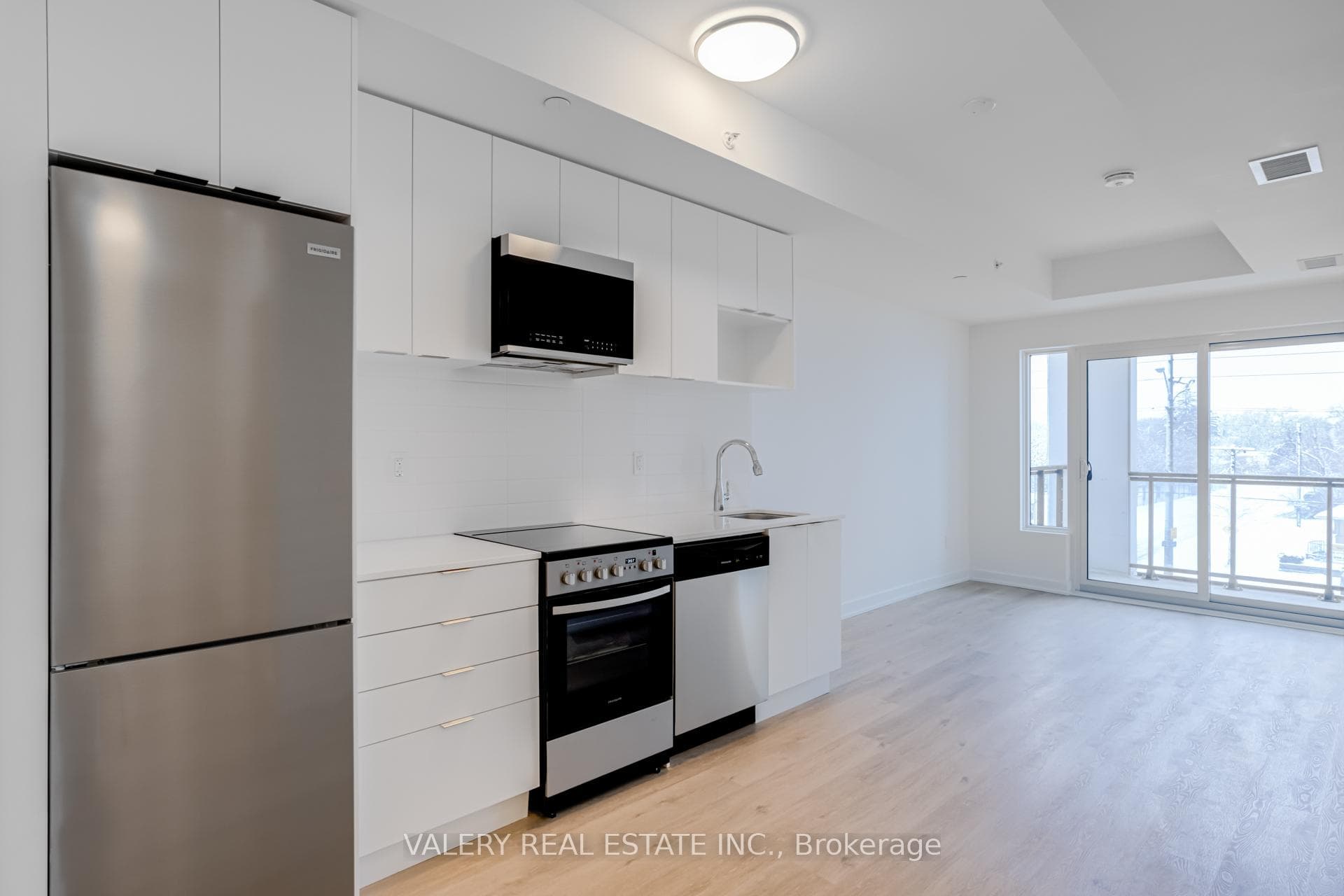 4569 Kingston Road Unit 305, Toronto E10