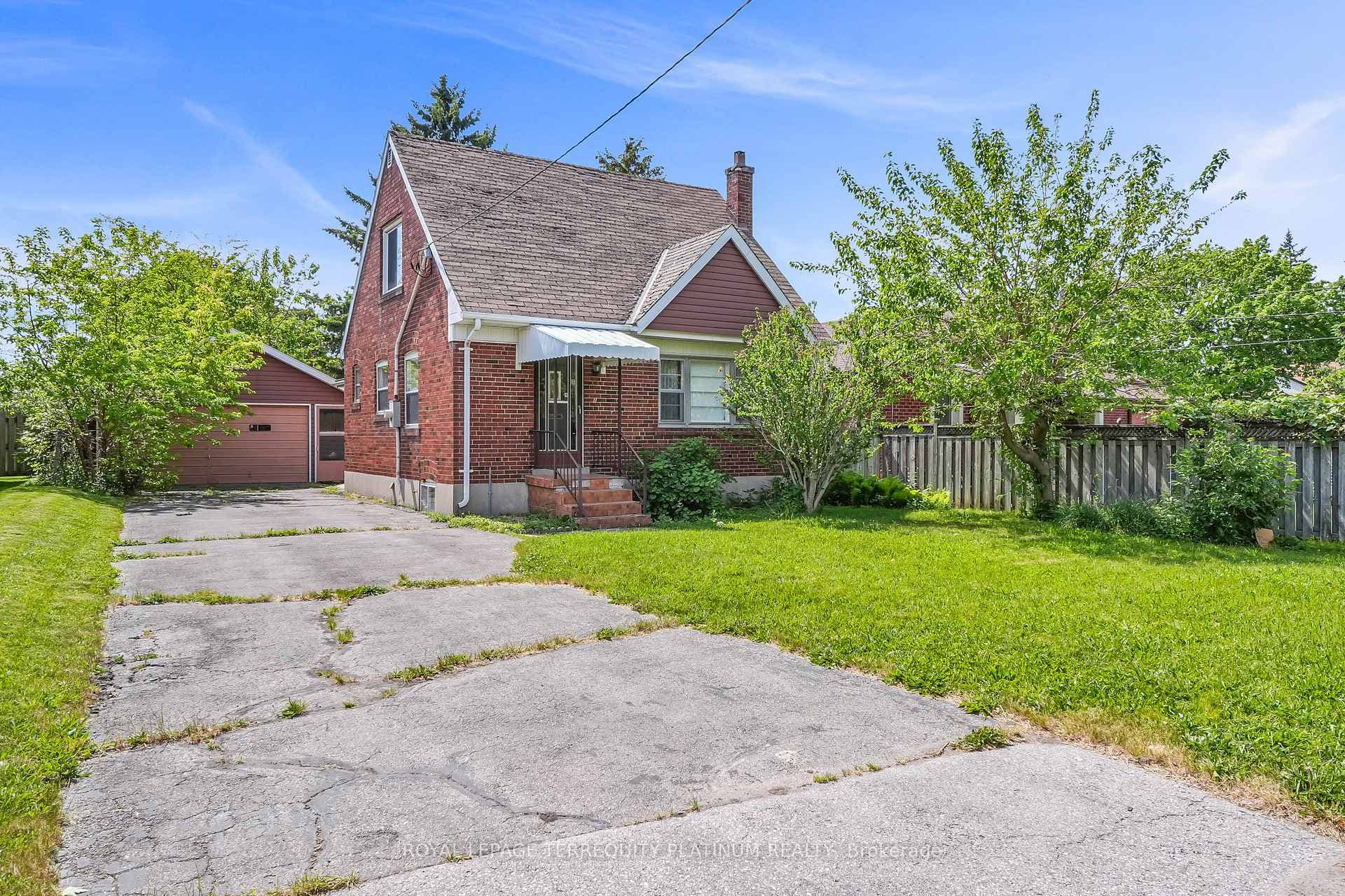 4 Sunray Crescent, Downsview / Black Creek, ON M3M 2C5 - Photo 1