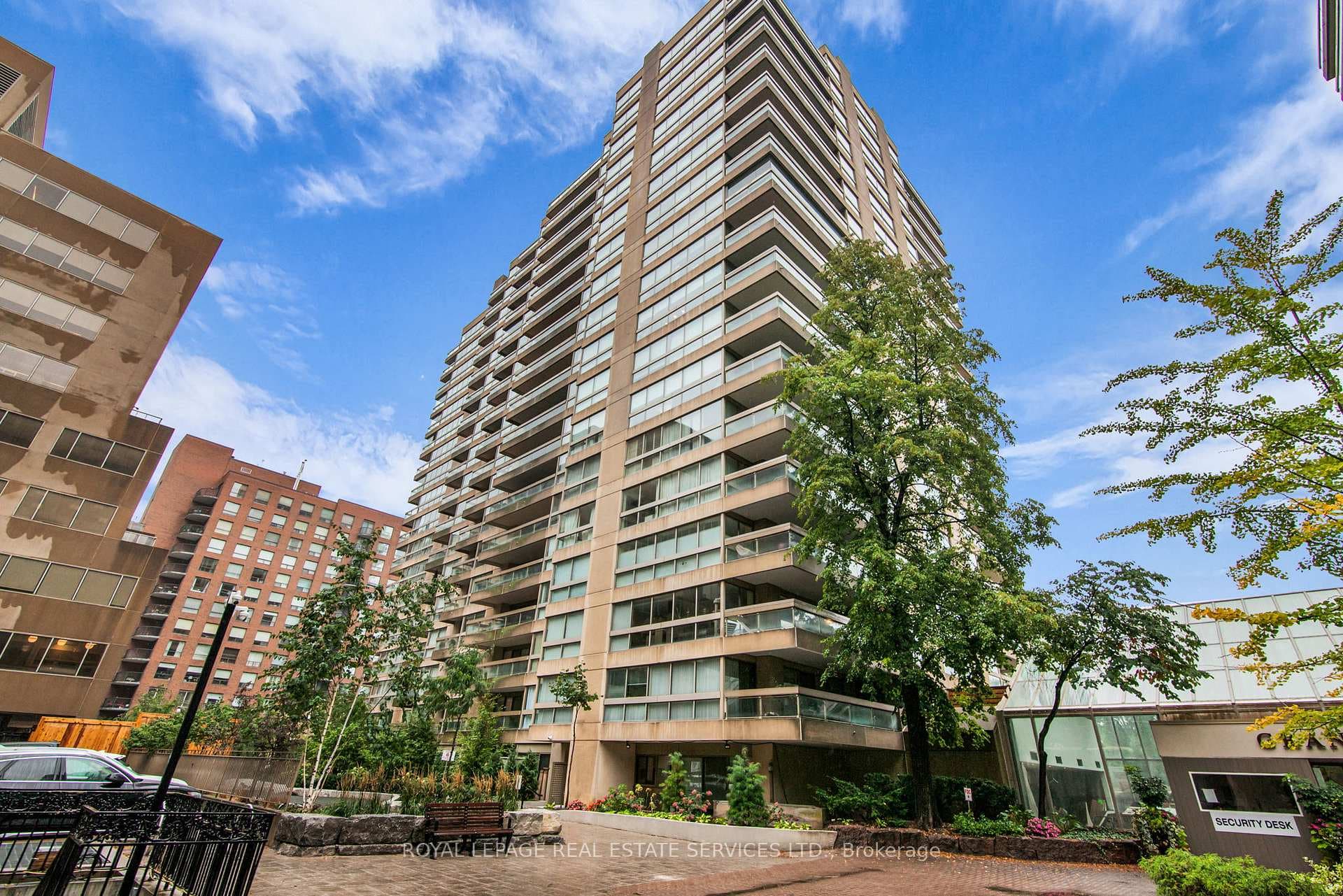 61 St Clair Avenue Unit 205, Annex / Yorkville / Summerhill, ON M4V 2Y8 - Photo 1