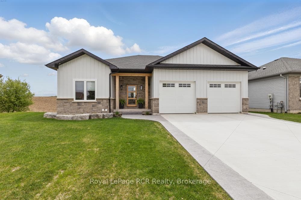 13 Jonathan Crescent, South Bruce