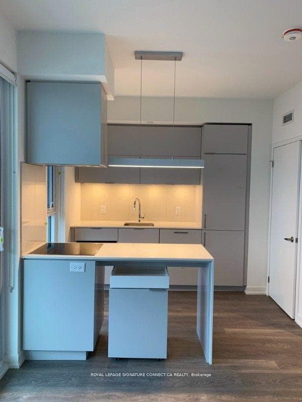 15 Lower Jarvis Street Unit 3211, Toronto C08