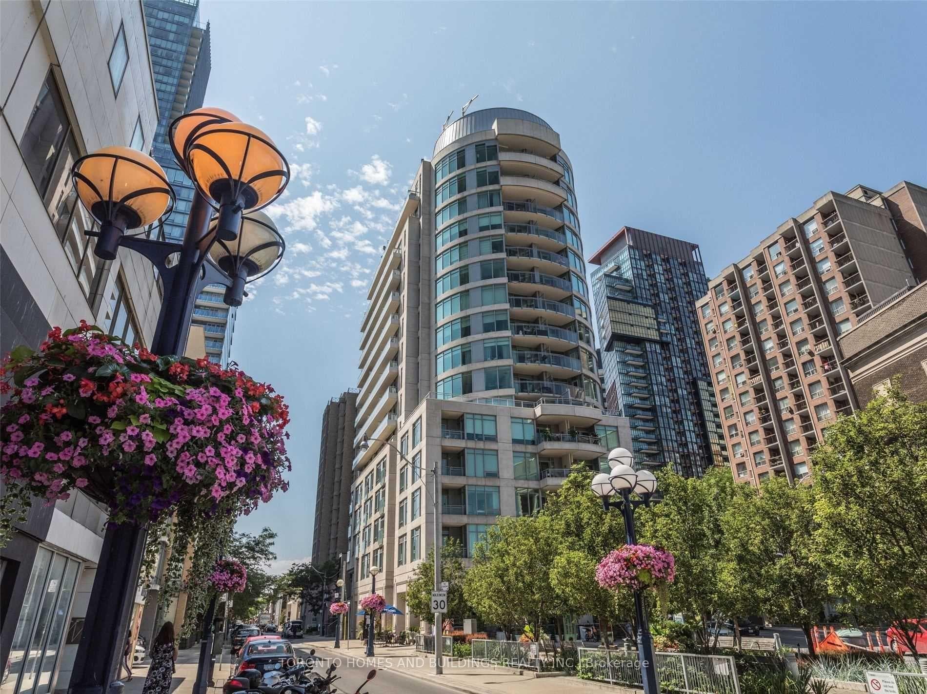 8 Scollard Street Unit 1007, Annex / Yorkville / Summerhill, ON M5R 1M2 - Photo 1