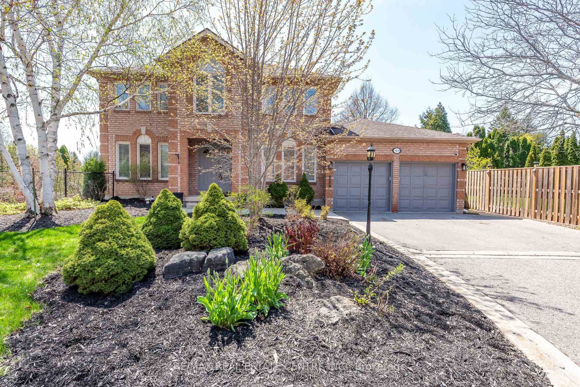 3408 Trelawny Circle, Mississauga, ON L5N 6N6 - Photo 1