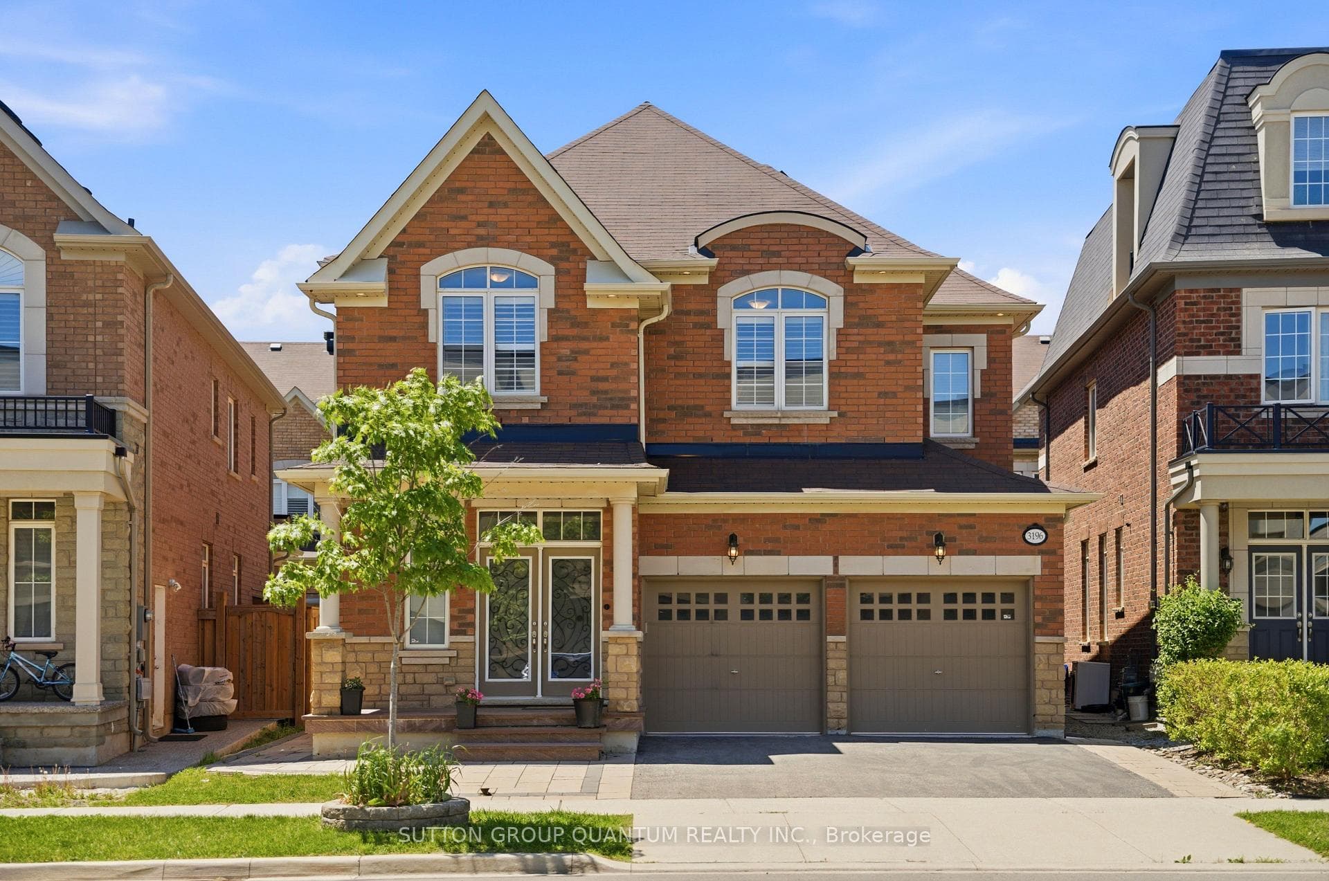 3196 Ernest Appelbe Boulevard, Oakville, ON L6H 7C3 - Photo 1