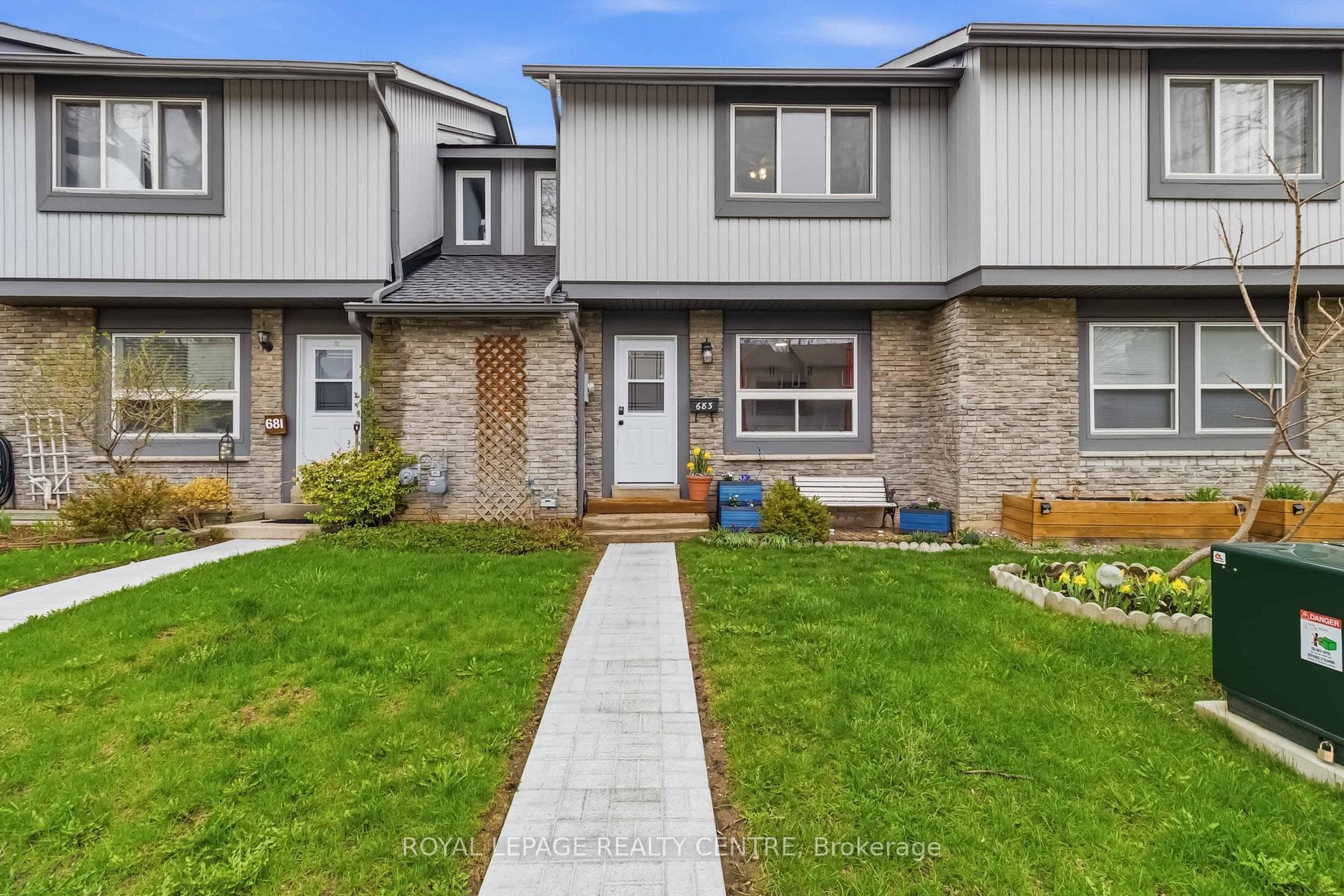 683 Woodward Avenue, Milton, ON L9T 3K4 - Photo 1