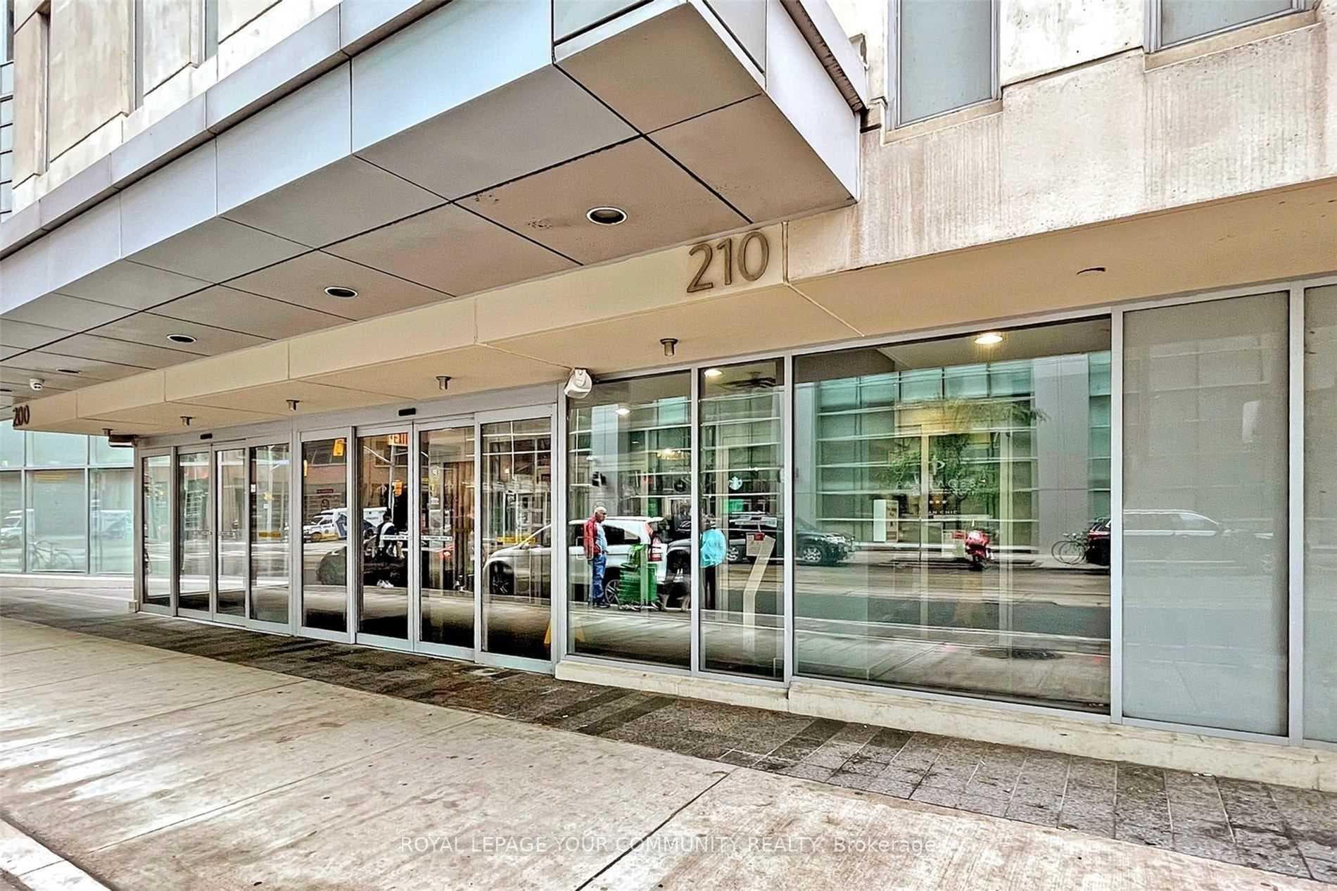210 Victoria Street Unit 3711, Toronto C08